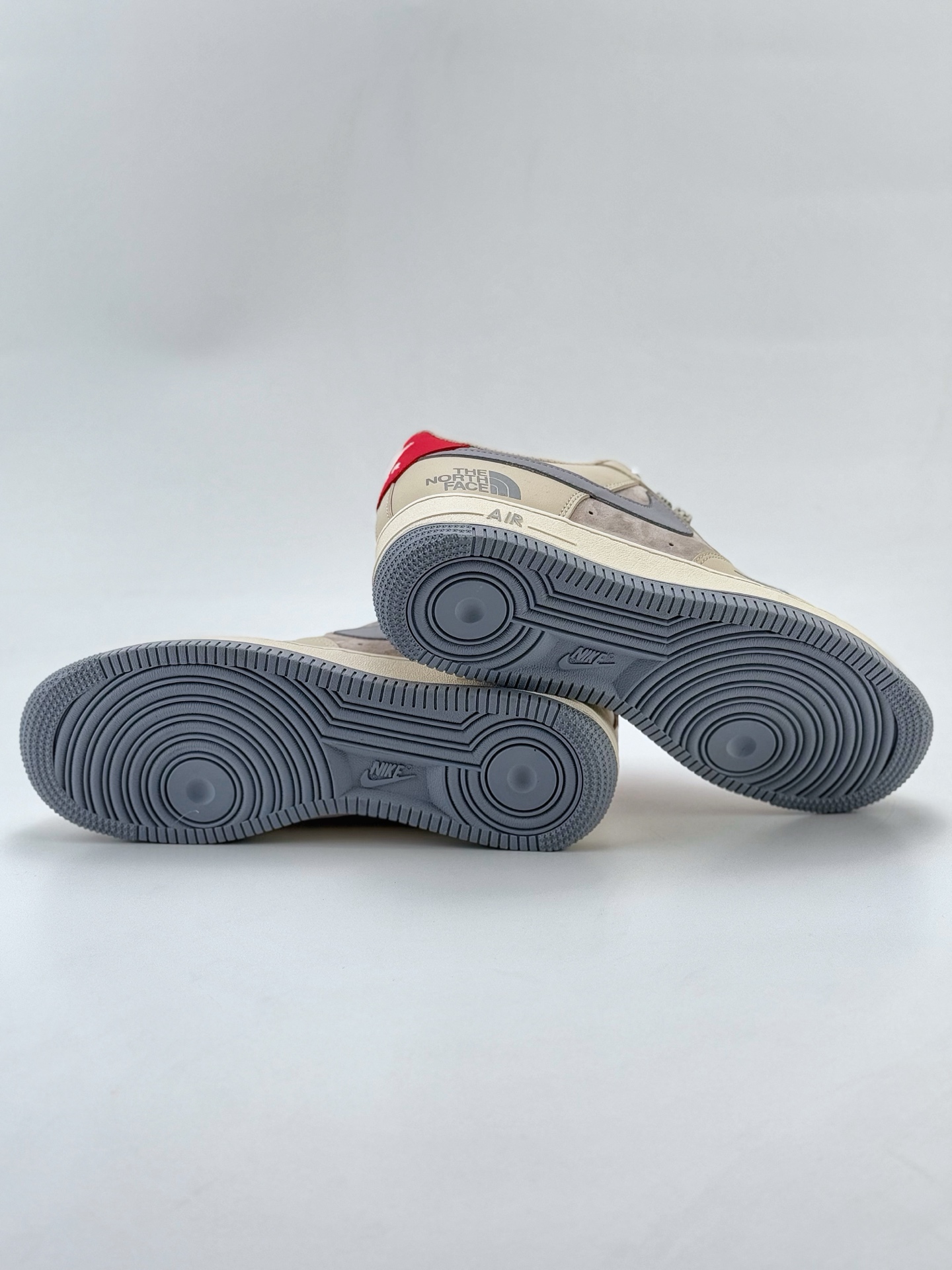 Nike Air Force 1 Low 07 x The North Face 白灰小钩满天星  XZ6188-649