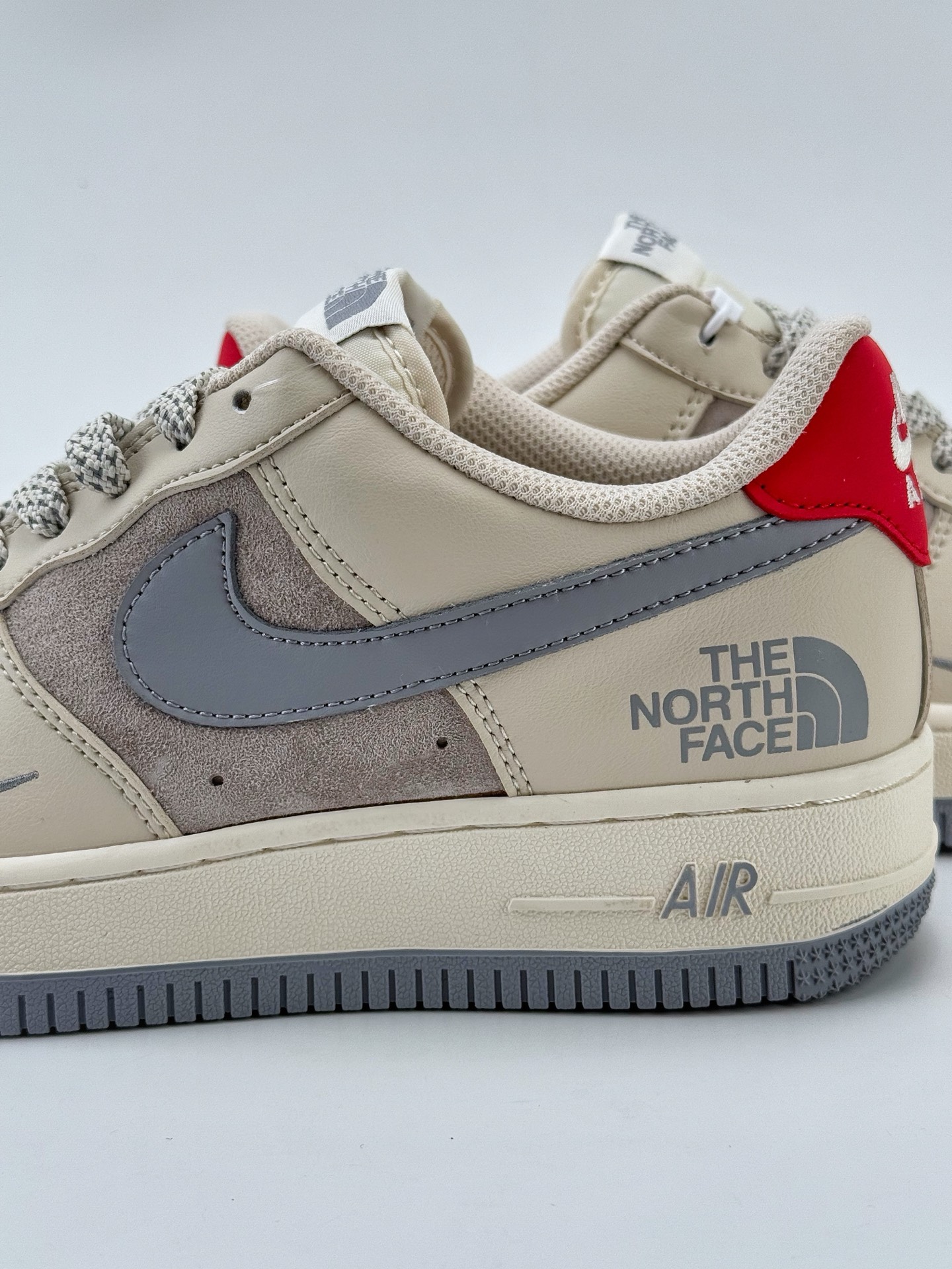 Nike Air Force 1 Low 07 x The North Face 白灰小钩满天星  XZ6188-649