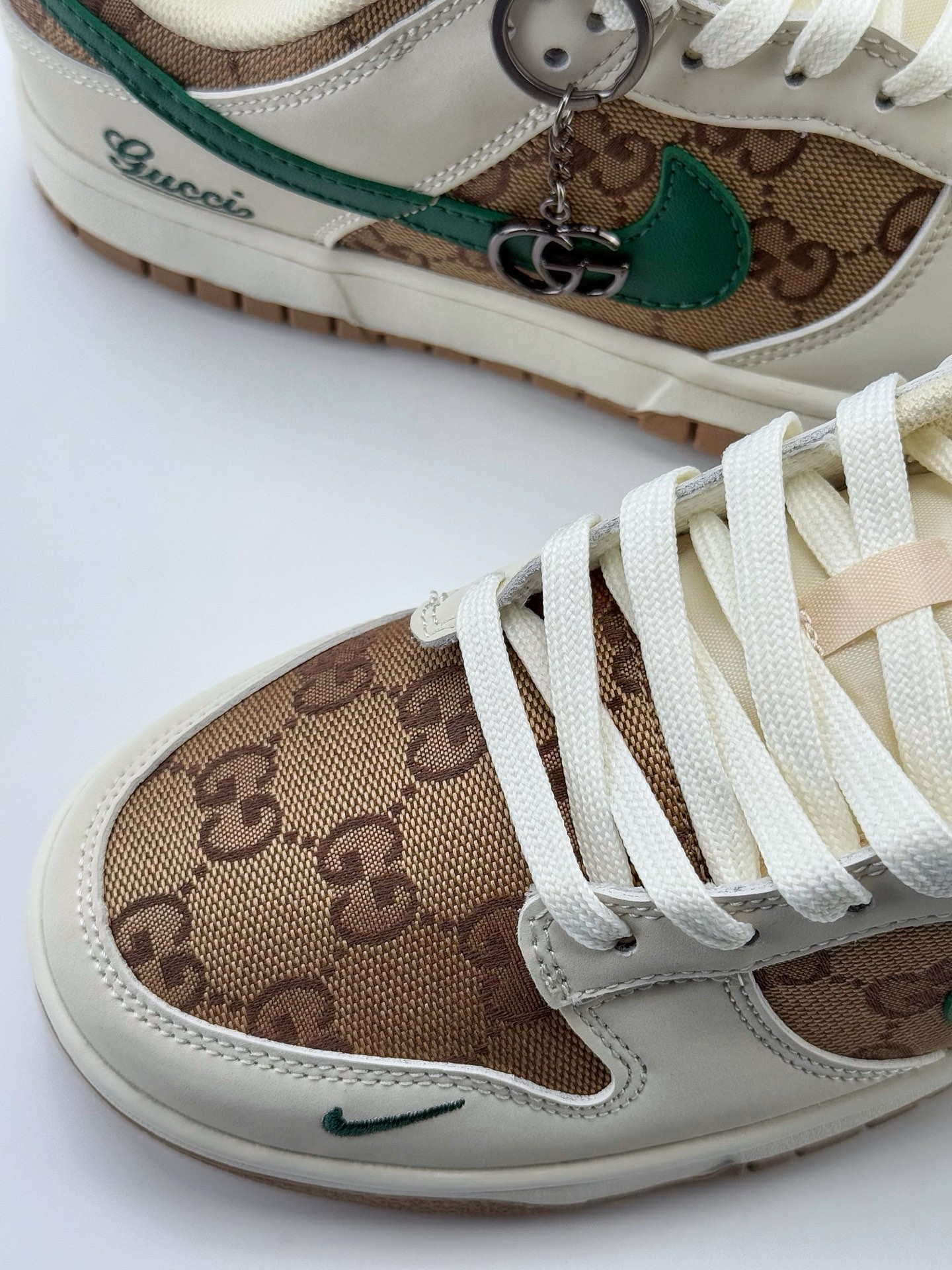 Nike SB Dunk Low x GUCCI 白棕绿小钩 KK1688-091