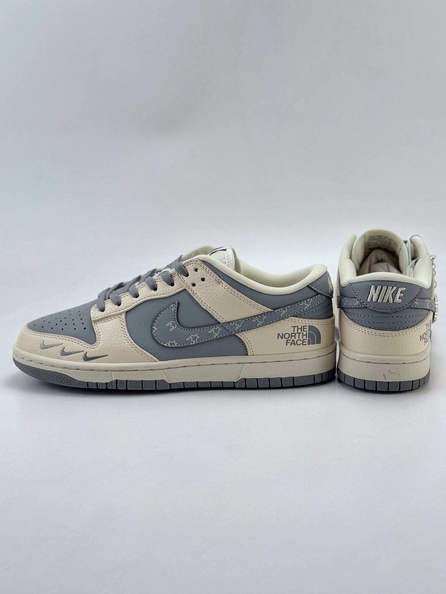 Nike SB Dunk Low x The North Face 白灰三小钩  KK1333-018