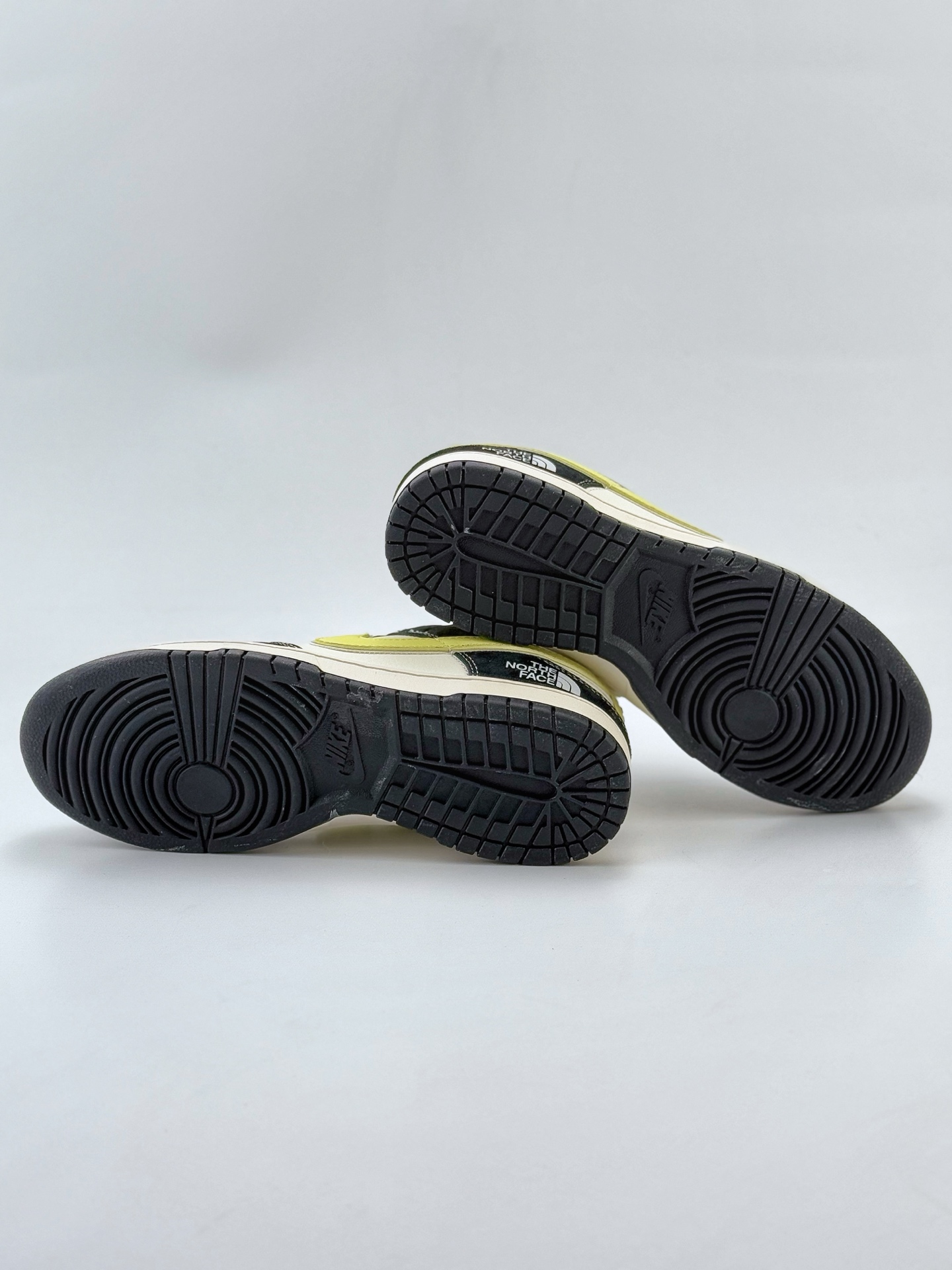 Nike SB Dunk Low x The North Face x CDG 白黑黄小钩满天星 XX3168-113