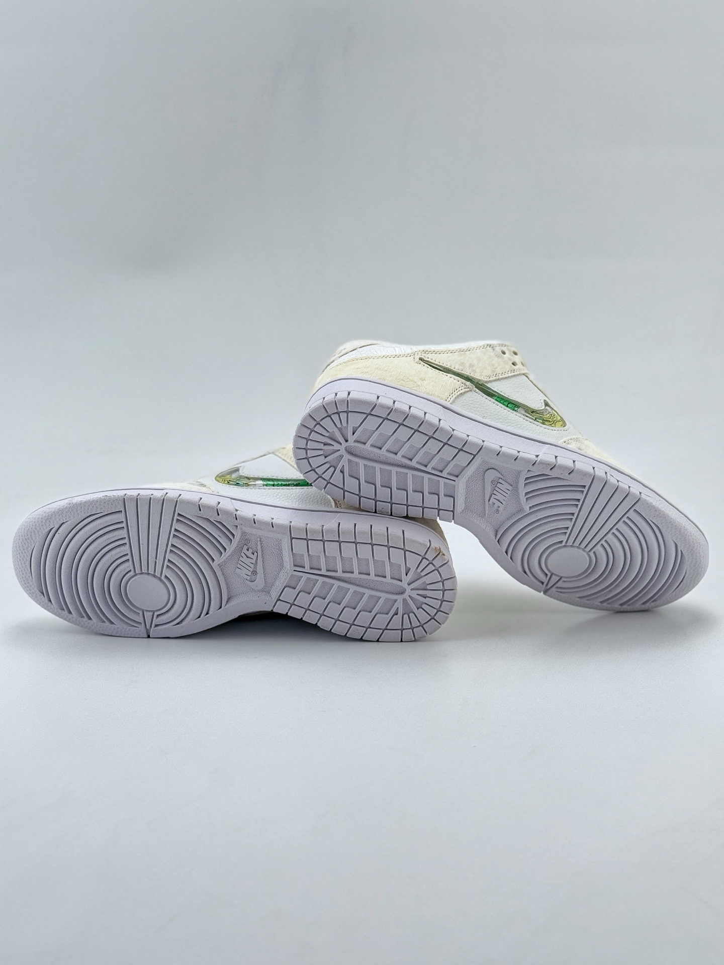 Nike SB Dunk Low 中国年限定 北海龙王 敖顺 马毛白  DV0831-101