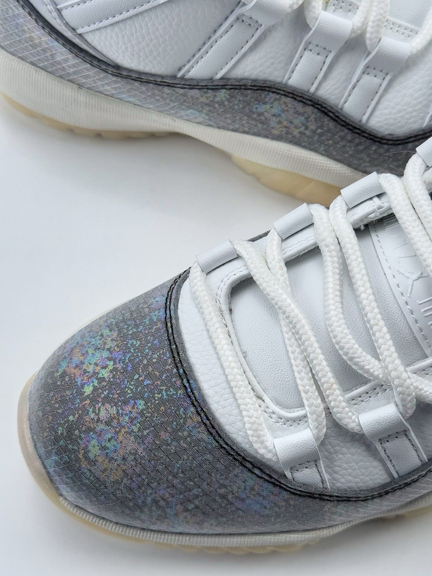 Air Jordan AJ11 Low 蛇年限定CNY ”撕撕乐” HQ7000-001