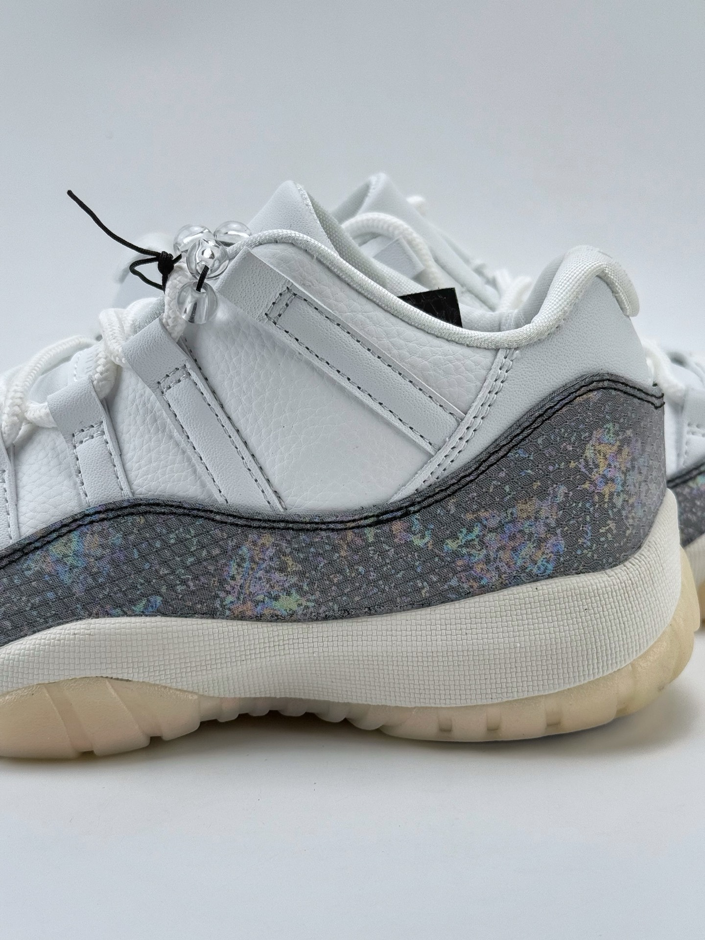 Air Jordan AJ11 Low 蛇年限定CNY ”撕撕乐” HQ7000-001