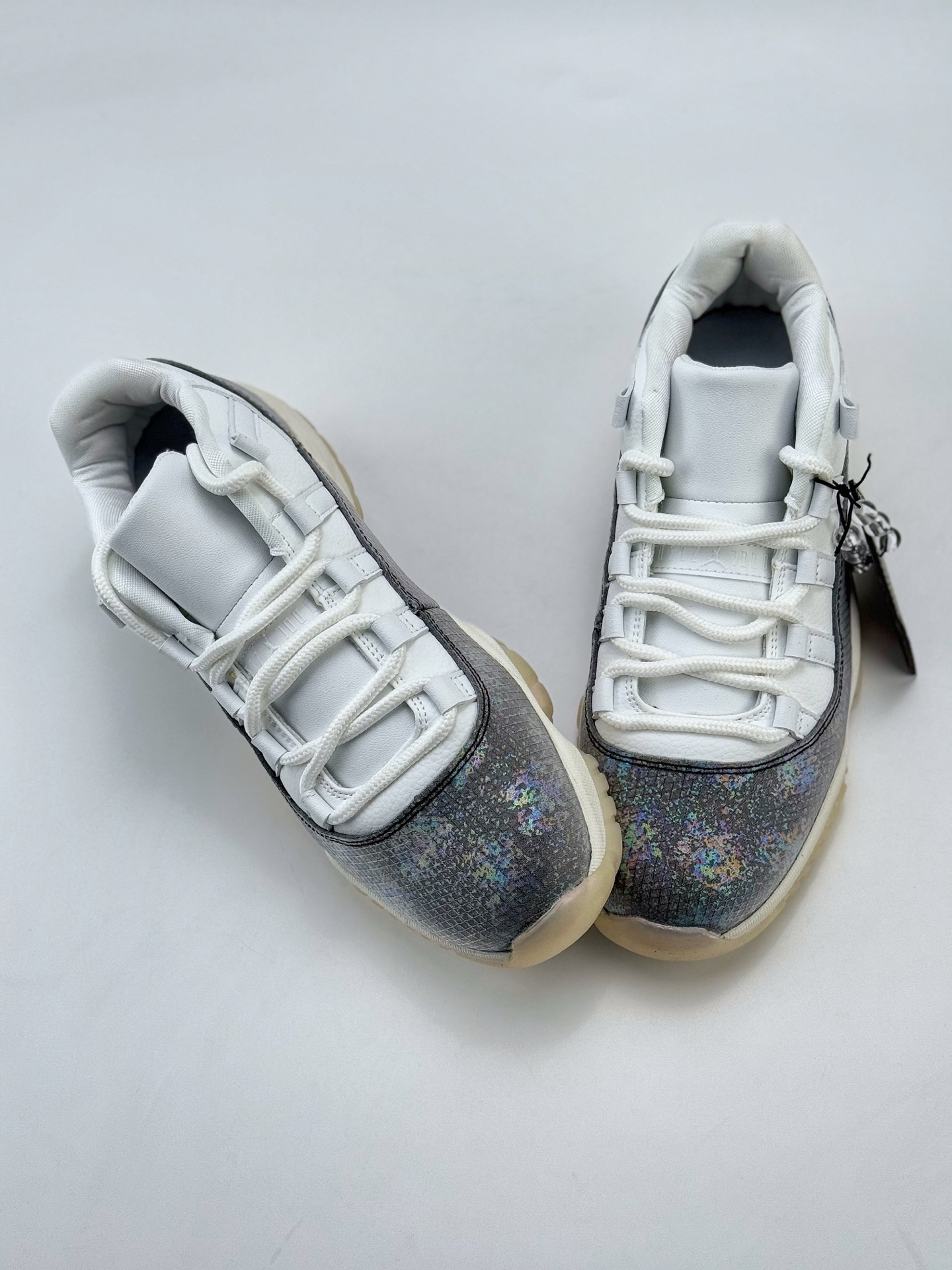 Air Jordan AJ11 Low 蛇年限定CNY ”撕撕乐” HQ7000-001