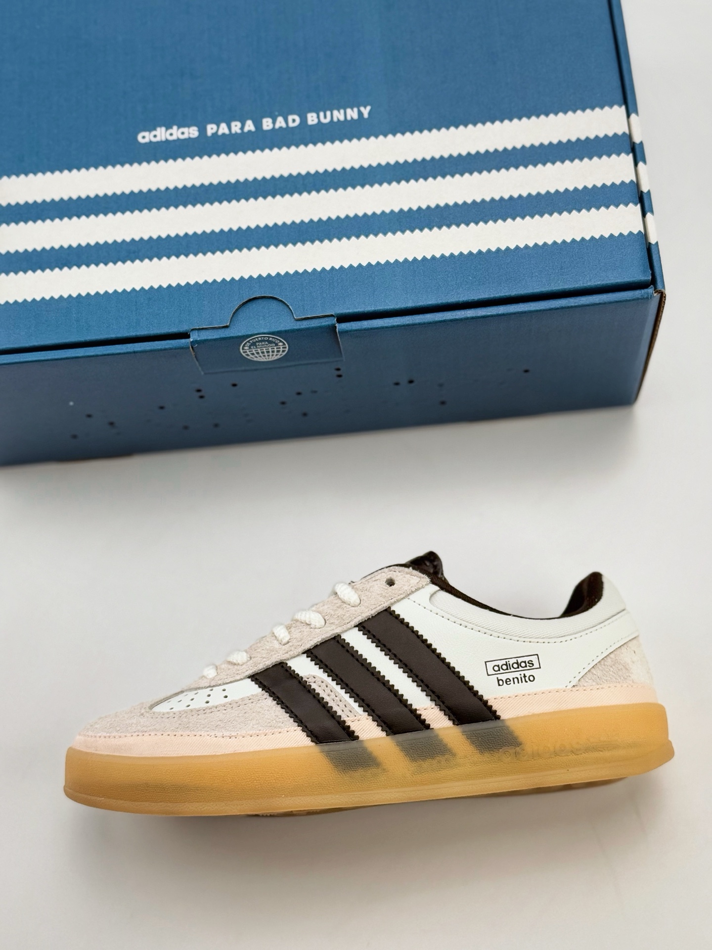adidas Originals Gazelle INdoor x Bad Bunny 坏痞兔白黑 三叶草休闲防滑耐磨低帮板鞋  IF9735