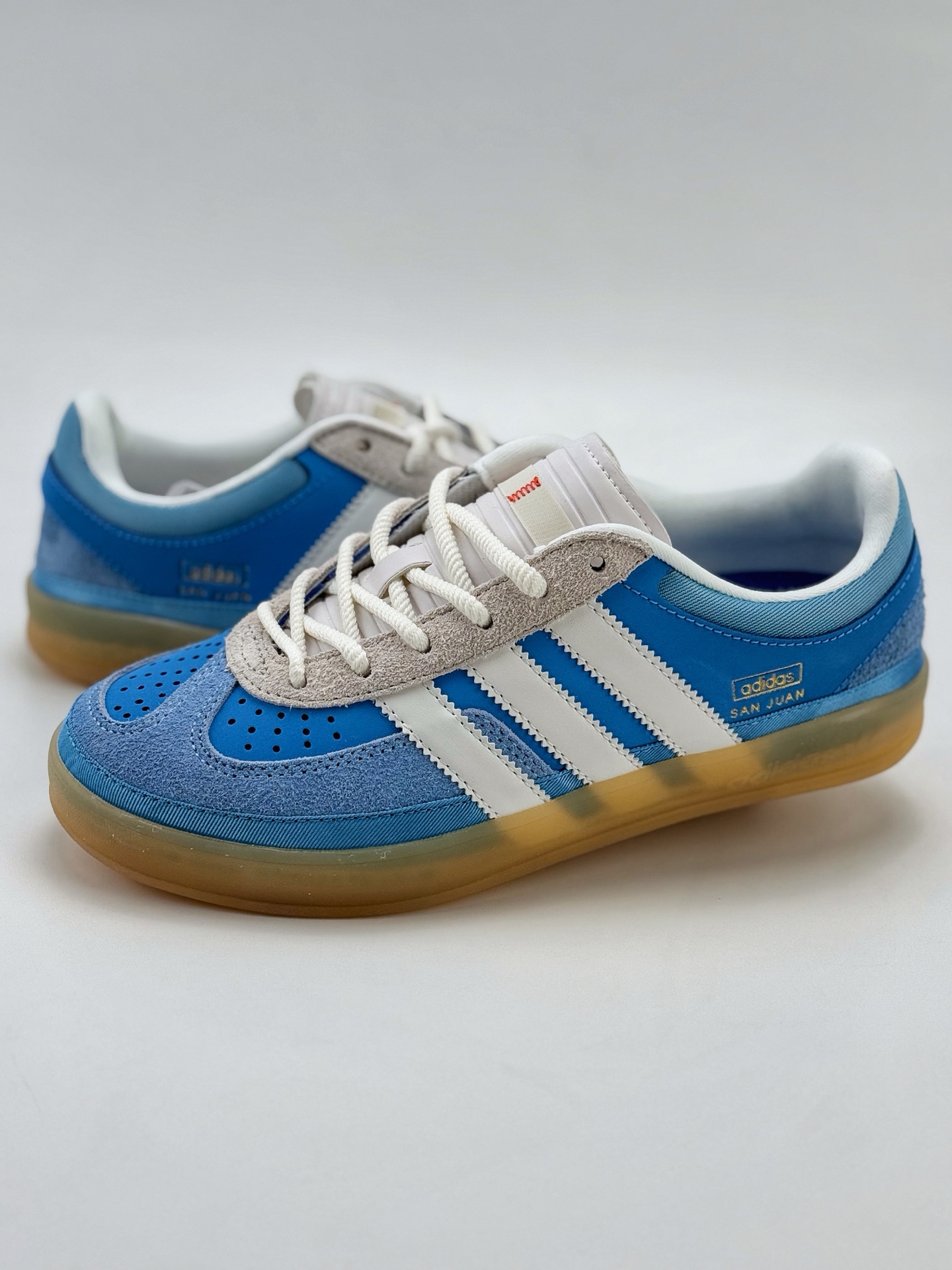 adidas Originals Gazelle INdoor x Bad Bunny 坏痞兔蓝白 三叶草休闲防滑耐磨低帮板鞋  IF9734