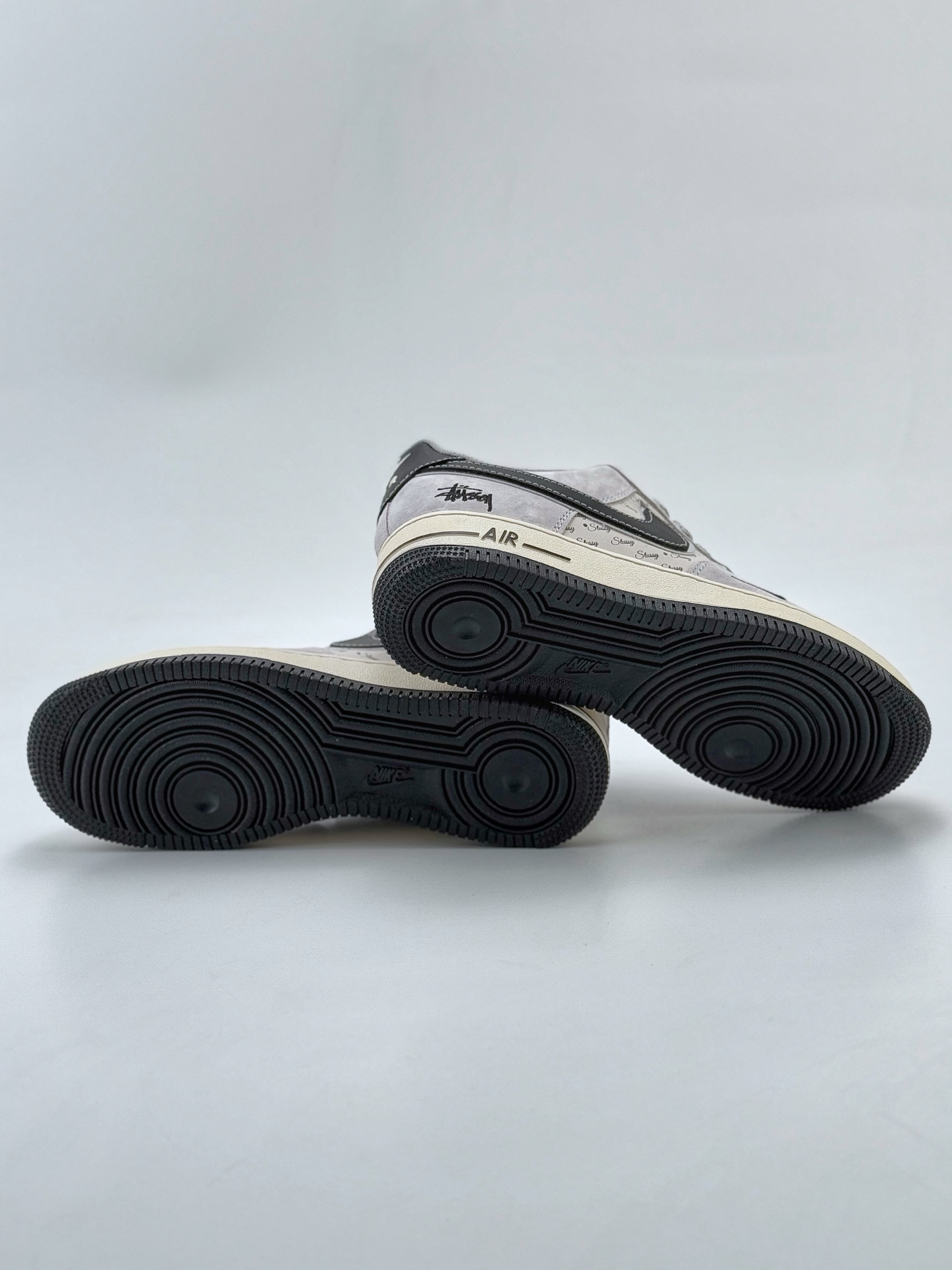 Nike Air Force 1 Low 07 x Stussy 灰黑小钩满天星  XZ6188-912