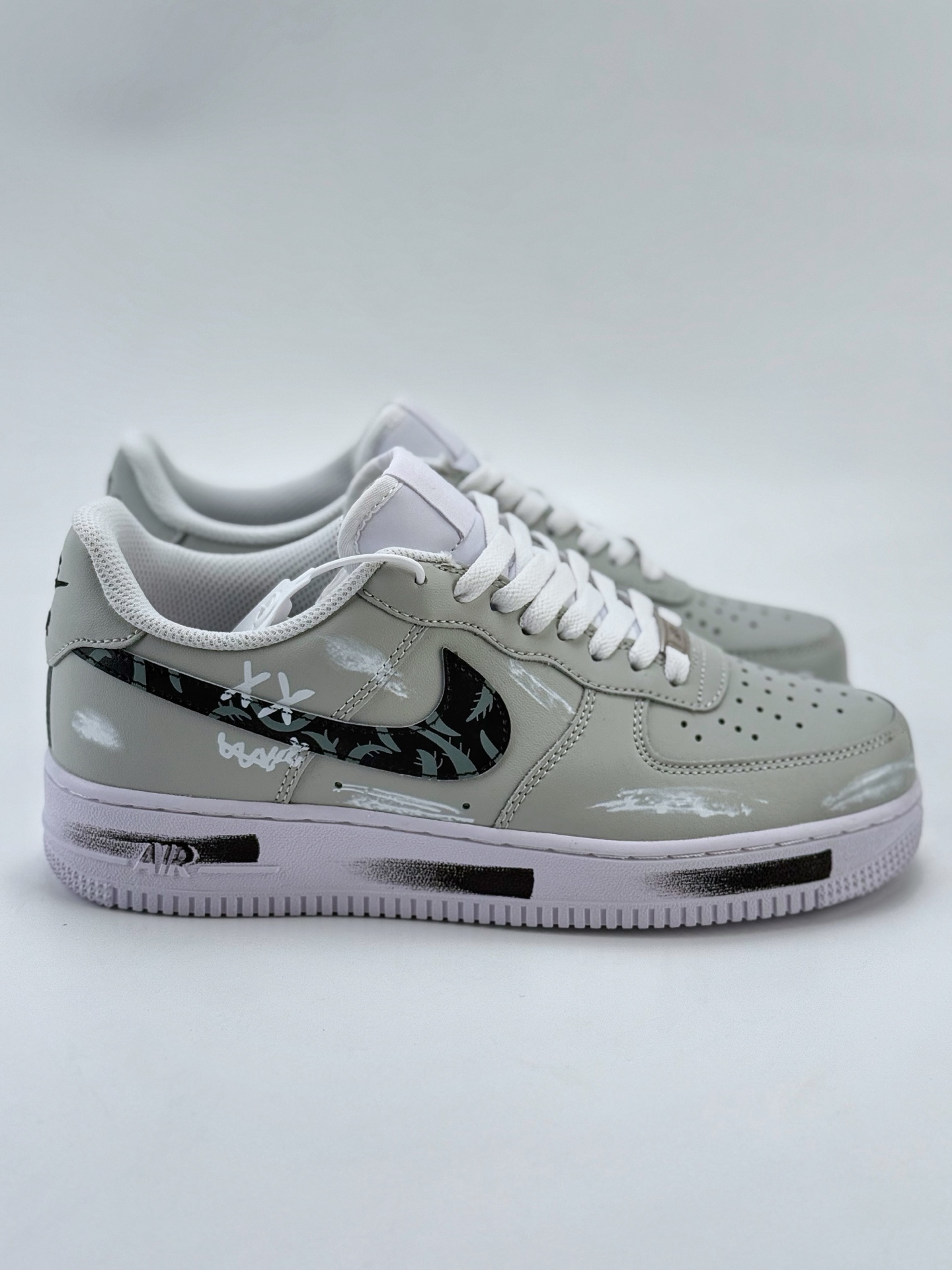 Nike Air Force 1 Low 07 灰黑涂鸦