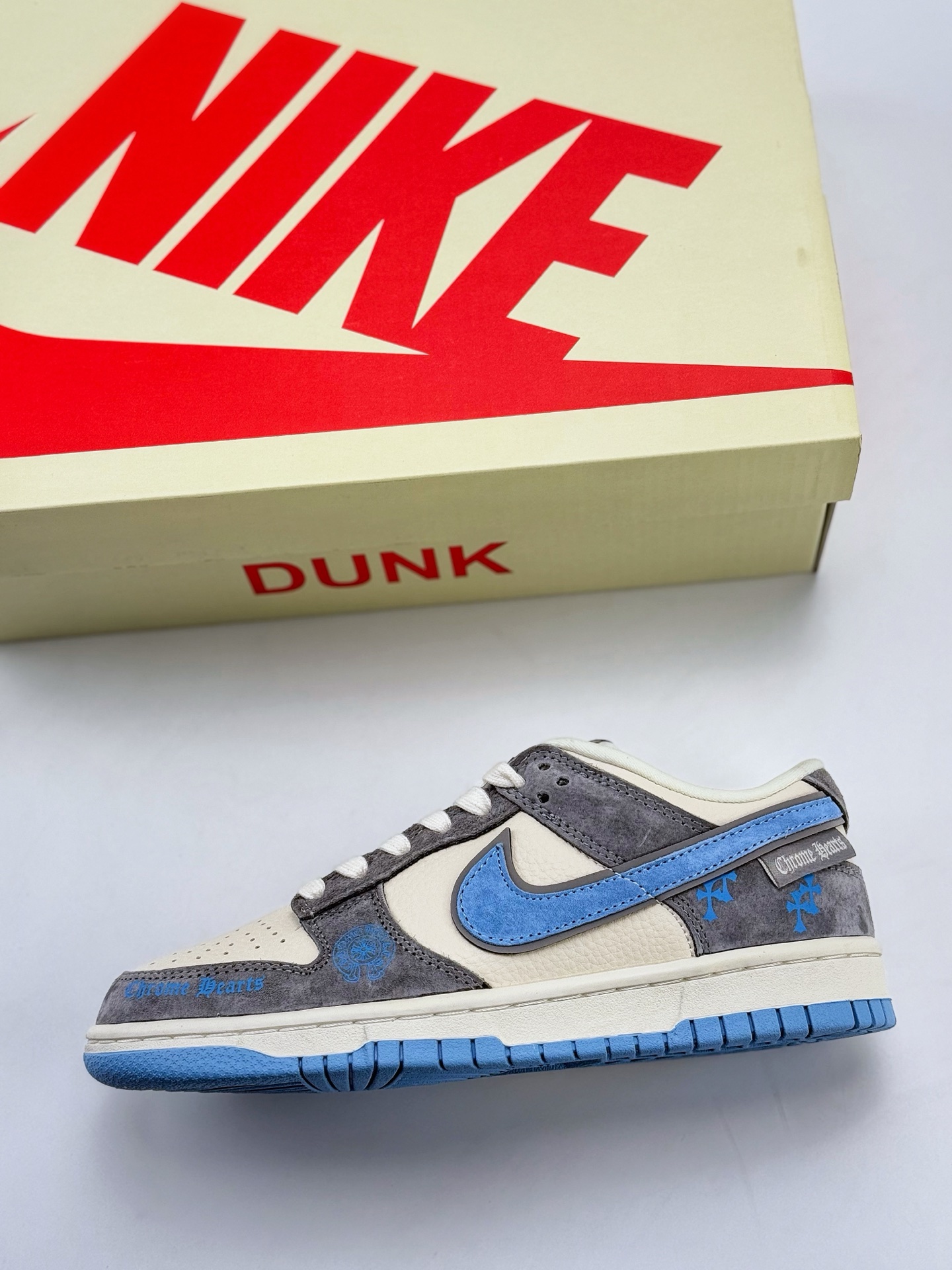 Nike SB Dunk Low x Chrome Hearts 米灰蓝  KK1333-027