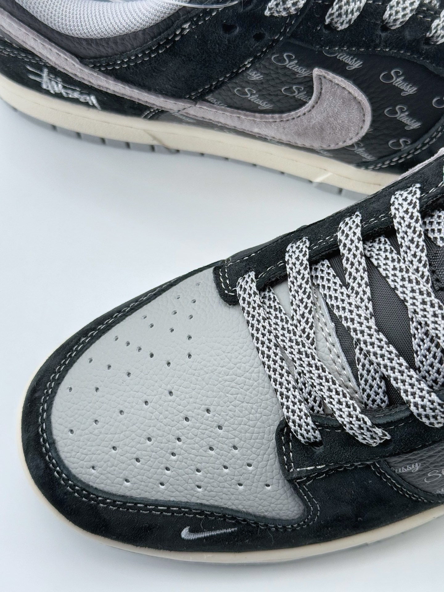 Nike SB Dunk Low x Stussy 黑灰小钩满天星  XX3168-201