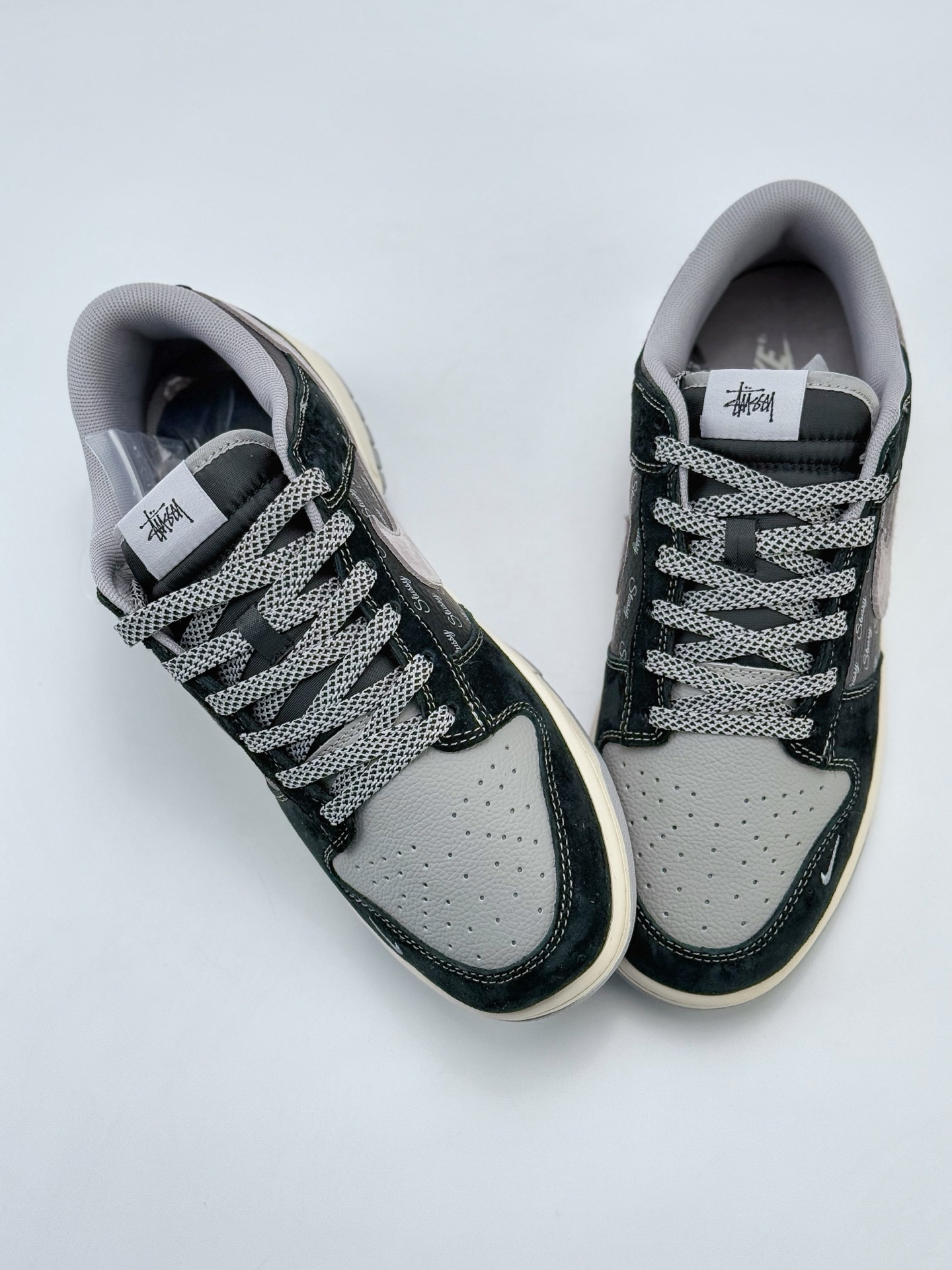 Nike SB Dunk Low x Stussy 黑灰小钩满天星  XX3168-201