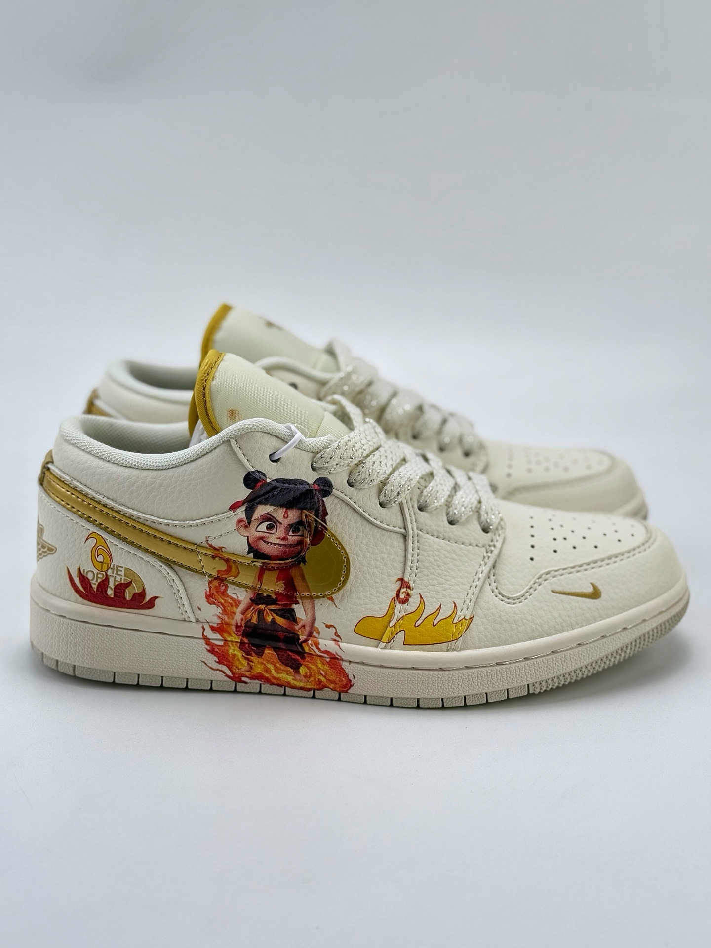 Air Jordan 1 Retro Low x 白金小钩满天星  XX9923-023