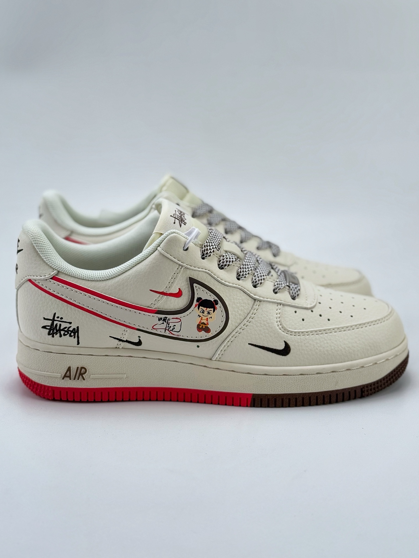 Nike Air Force 1 Low 07 x Stussy 白黑红三小钩满天星 HD2258-609