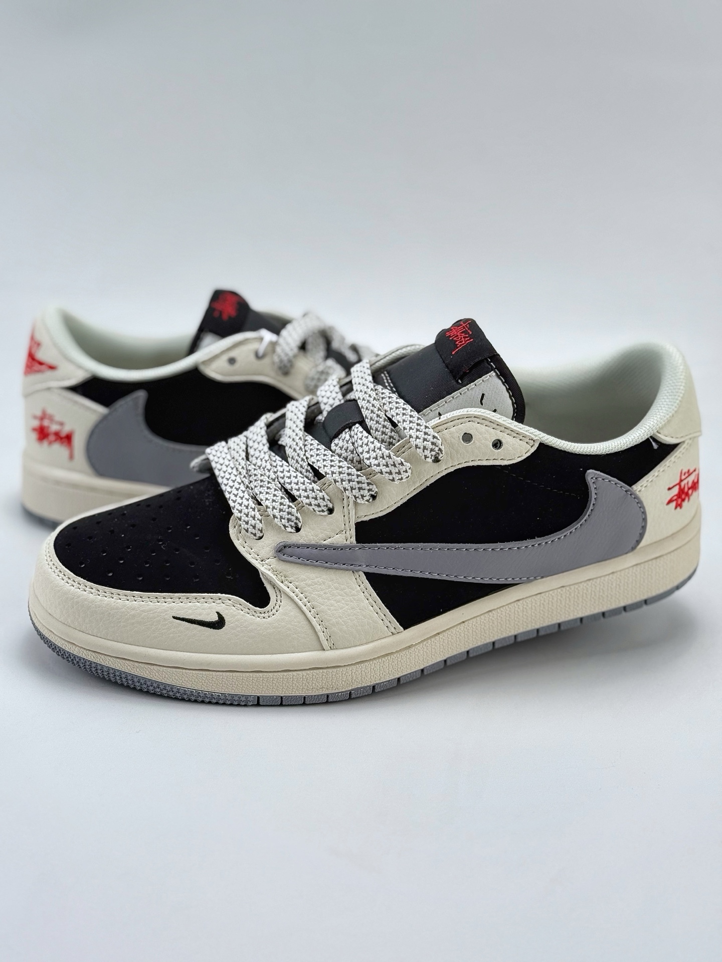 Travis Scott x Nike Air Jordan 1 Low x Stussy Air Jordan 1 Low 反转白黑灰小钩满天星翻毛倒钩  XZ6188-575