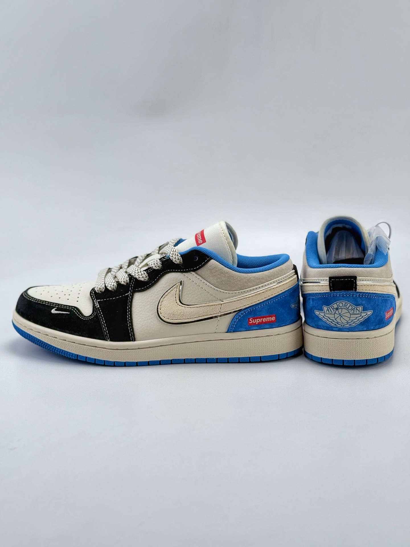 Air Jordan 1 Retro Low x Supreme 白灰蓝小钩满天星 XX3318-501