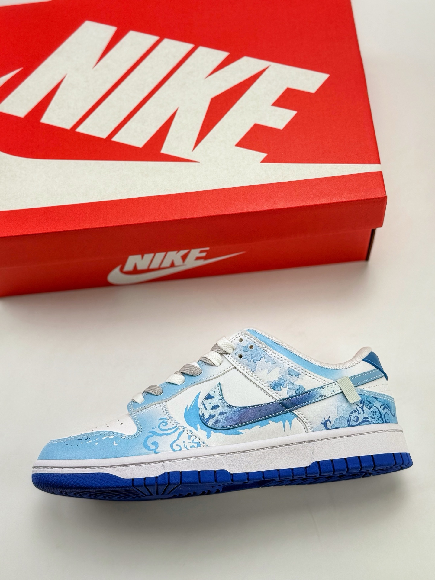 Nike SB Dunk Low 龙之子 龙年限定 青花瓷蓝白 新中式 蓝白 DV0831-104