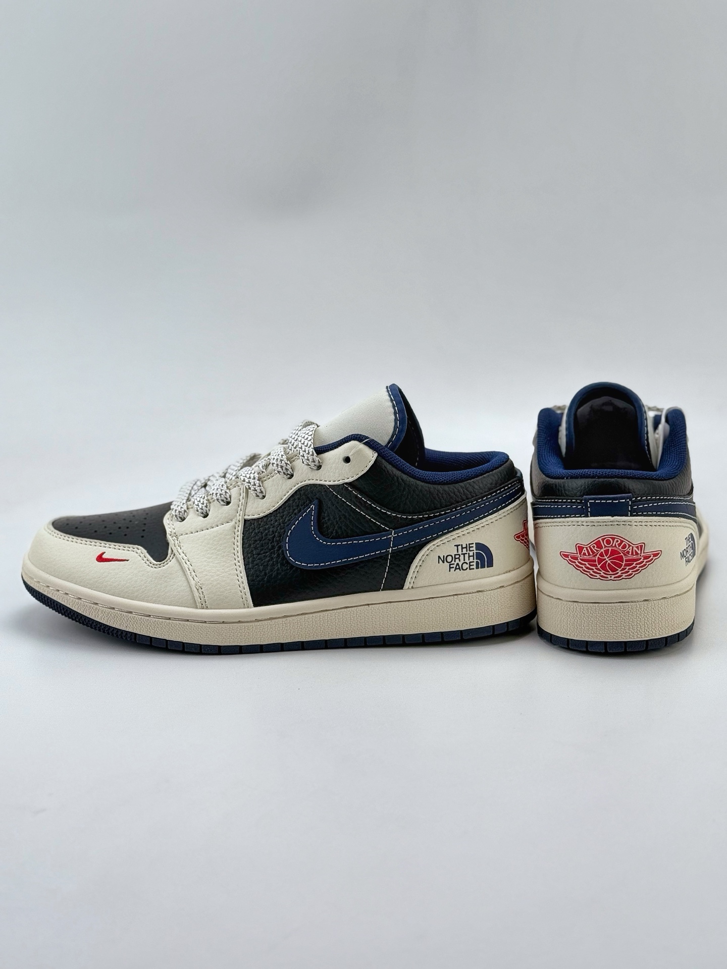 Air Jordan 1 Retro Low x The North Face 白黑蓝小钩满天星  XS6086-002