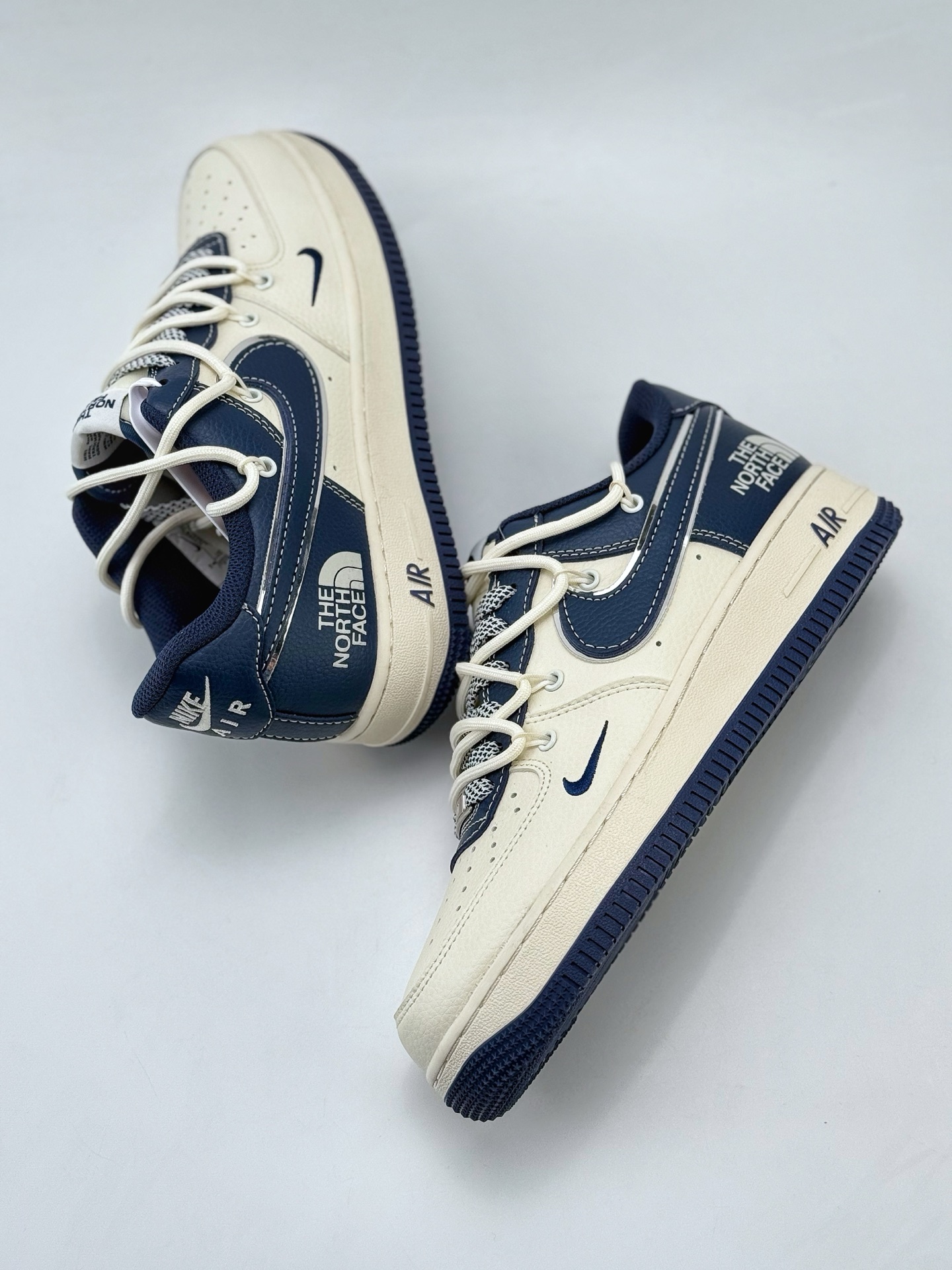 Nike Air Force 1 Low 07 x The North Face 白蓝小钩绑带满天星  SJ1198-107