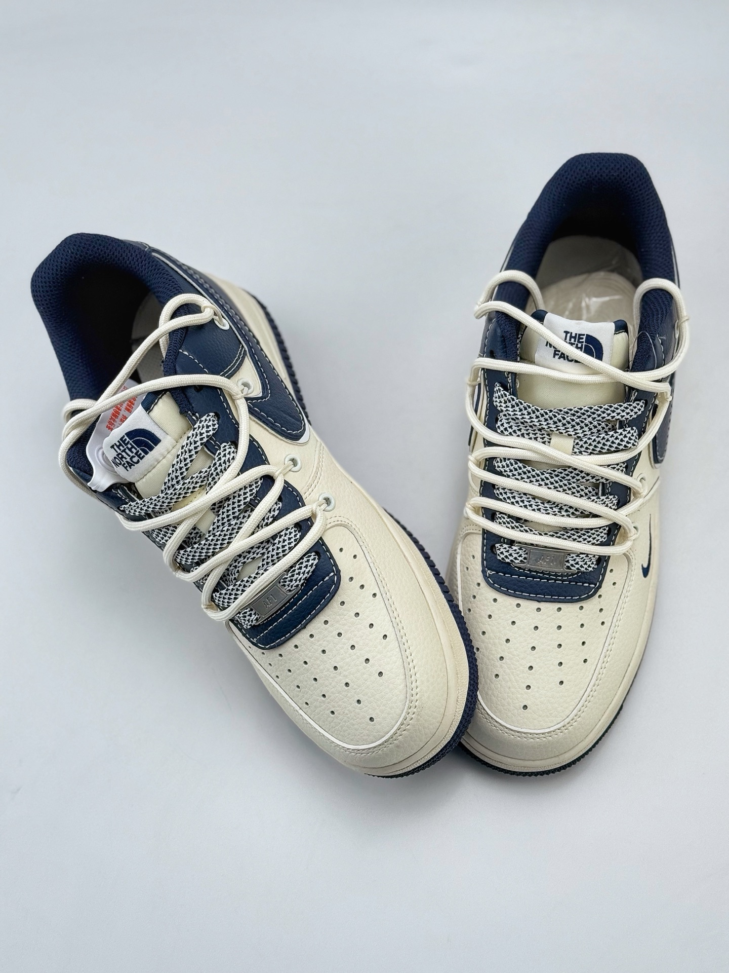 Nike Air Force 1 Low 07 x The North Face 白蓝小钩绑带满天星  SJ1198-107