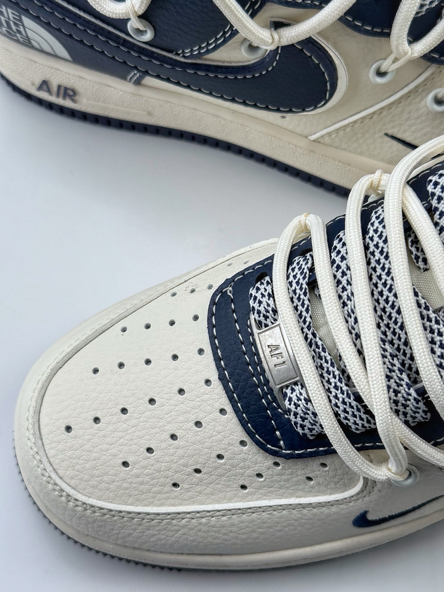 Nike Air Force 1 Low 07 x The North Face 白蓝小钩绑带满天星  SJ1198-107