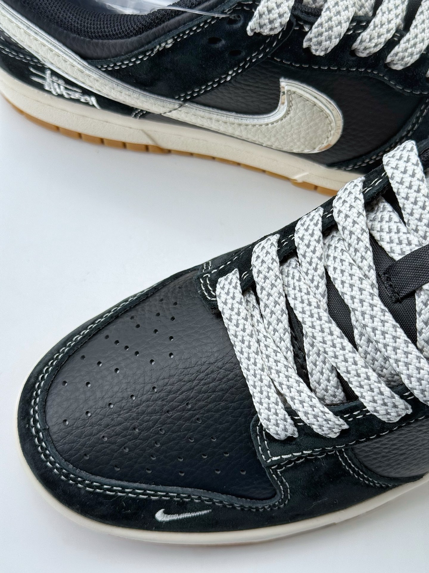Nike SB Dunk Low x Stussy 黑白小钩满天星  XX3168-115