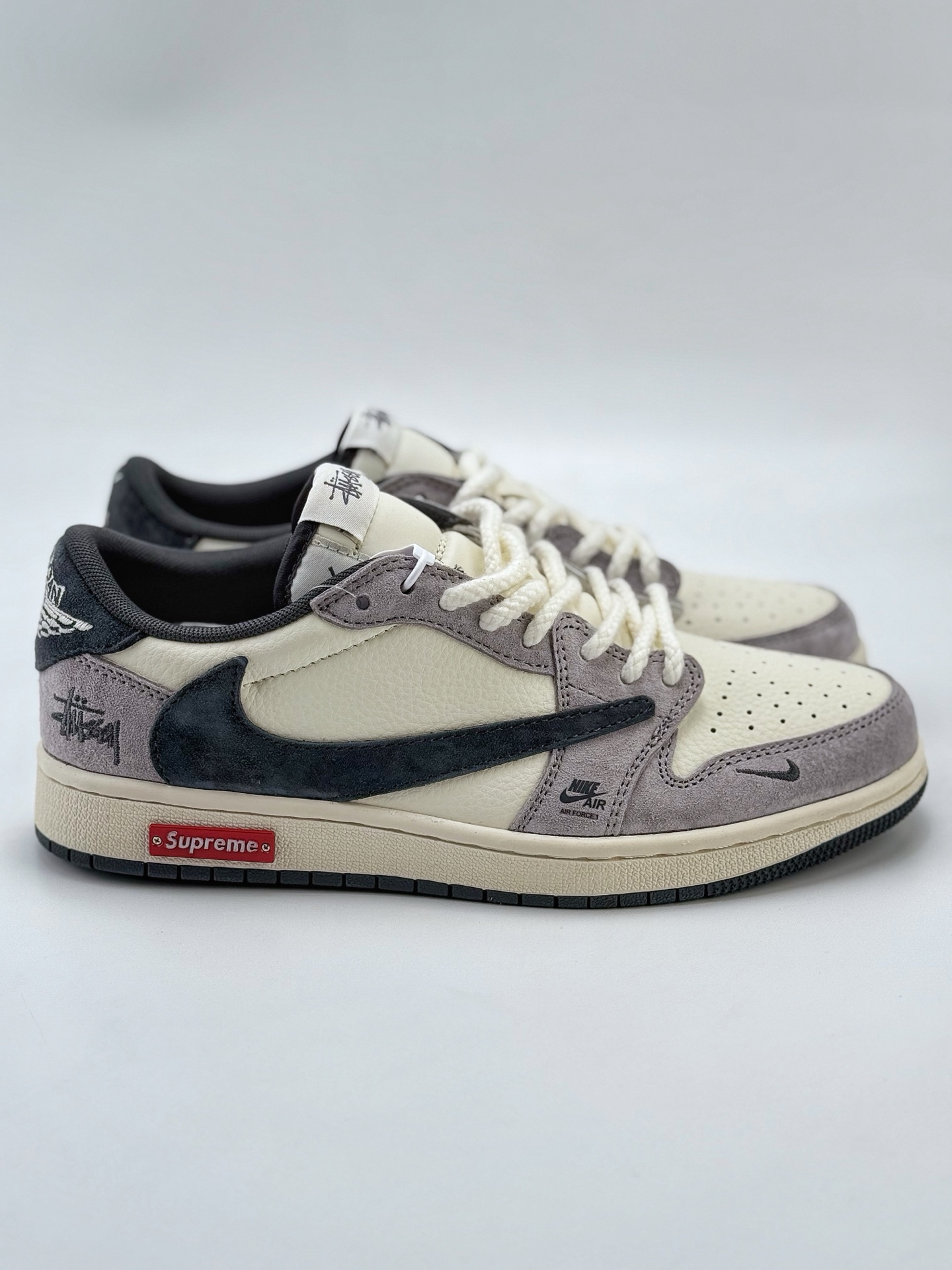 Travis Scott x Nike Air Jordan 1 Low x Stussy Air Jordan 1 Low 反转白灰黑小钩翻毛倒钩 SJ2068-140