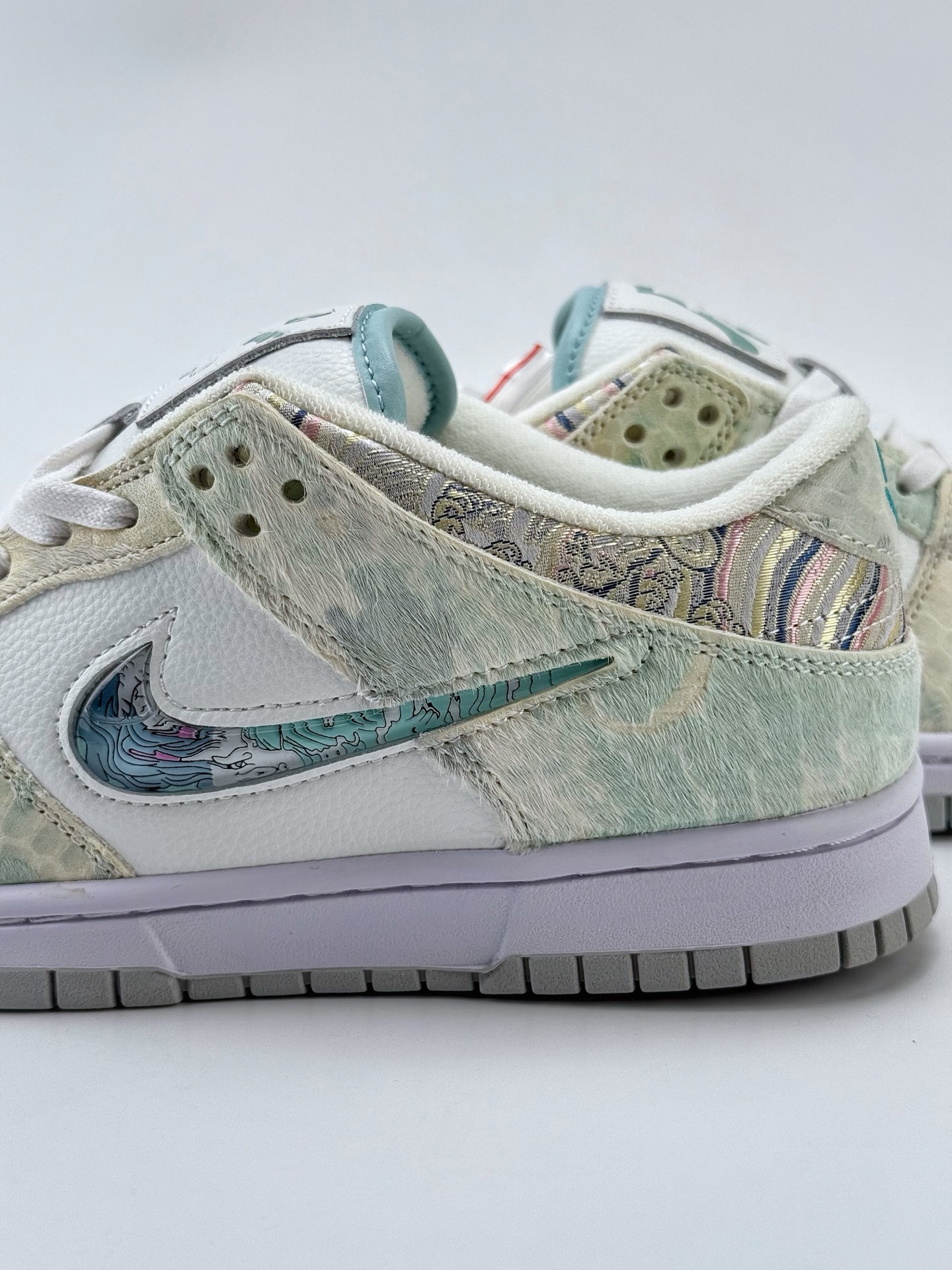 Nike SB Dunk Low 蒸汽木偶 CNY龙年限定 三太子敖丙 换皮 白青  DV0831-101