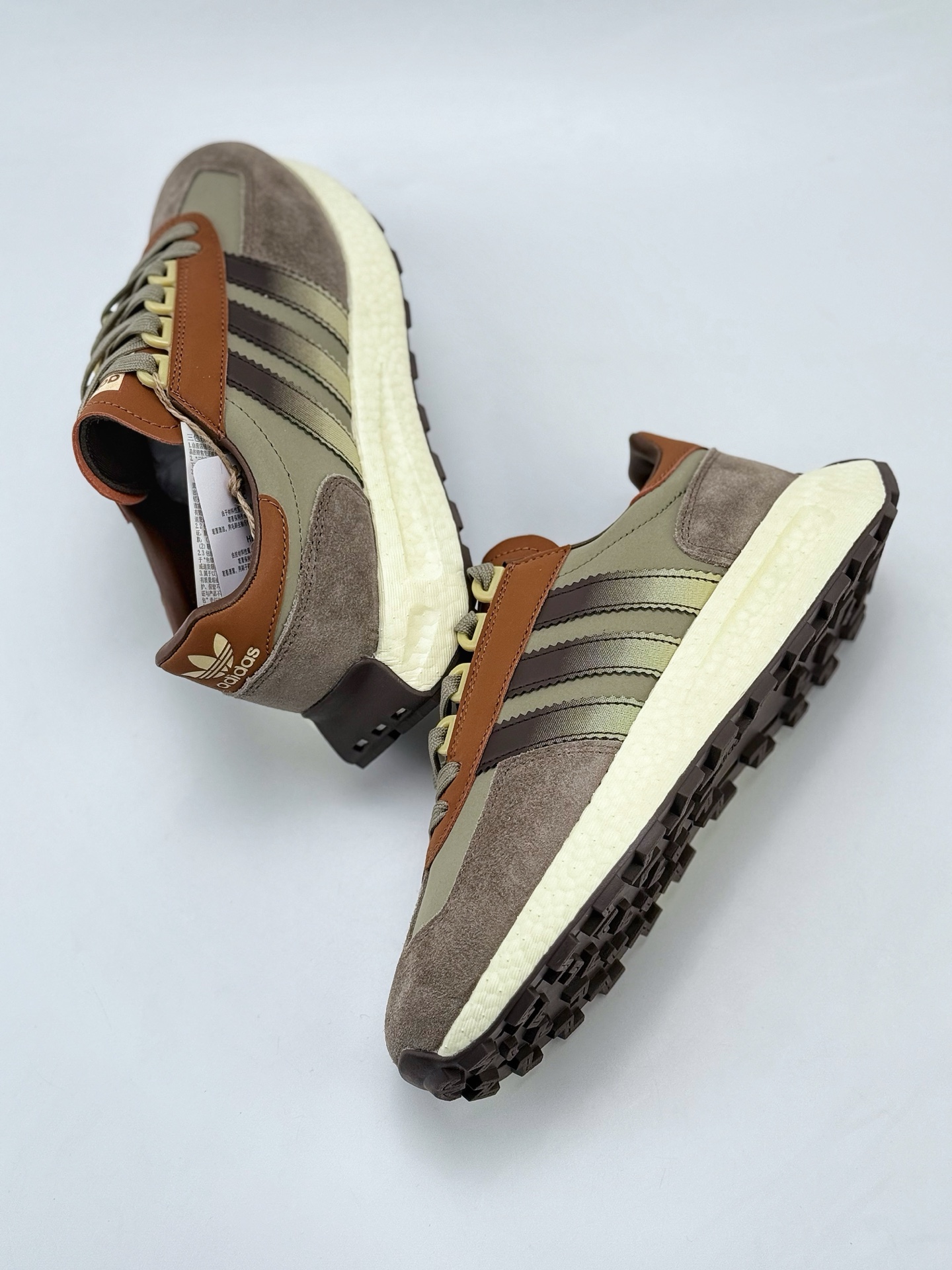 adidas Racing E5 Boost Prototype 速度轻盈复古系列 百搭透气运动慢跑鞋 JH7190