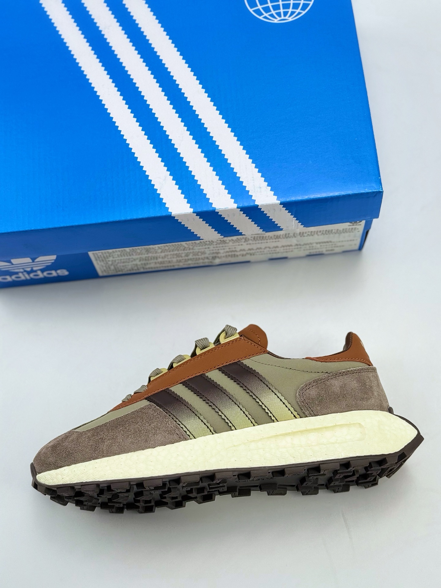 adidas Racing E5 Boost Prototype 速度轻盈复古系列 百搭透气运动慢跑鞋 JH7190