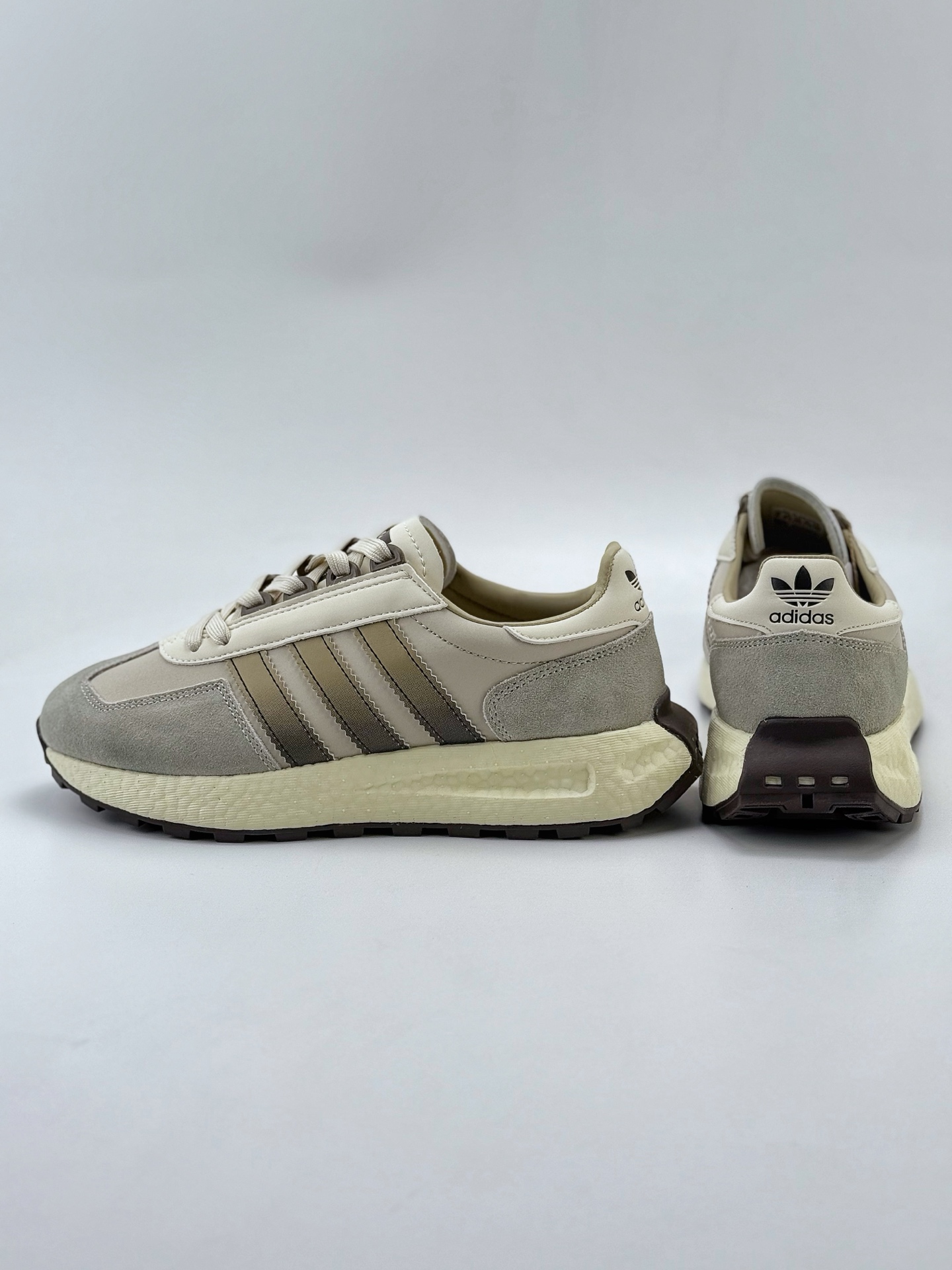 adidas Racing E5 Boost Prototype 速度轻盈复古系列 百搭透气运动慢跑鞋 JH7189