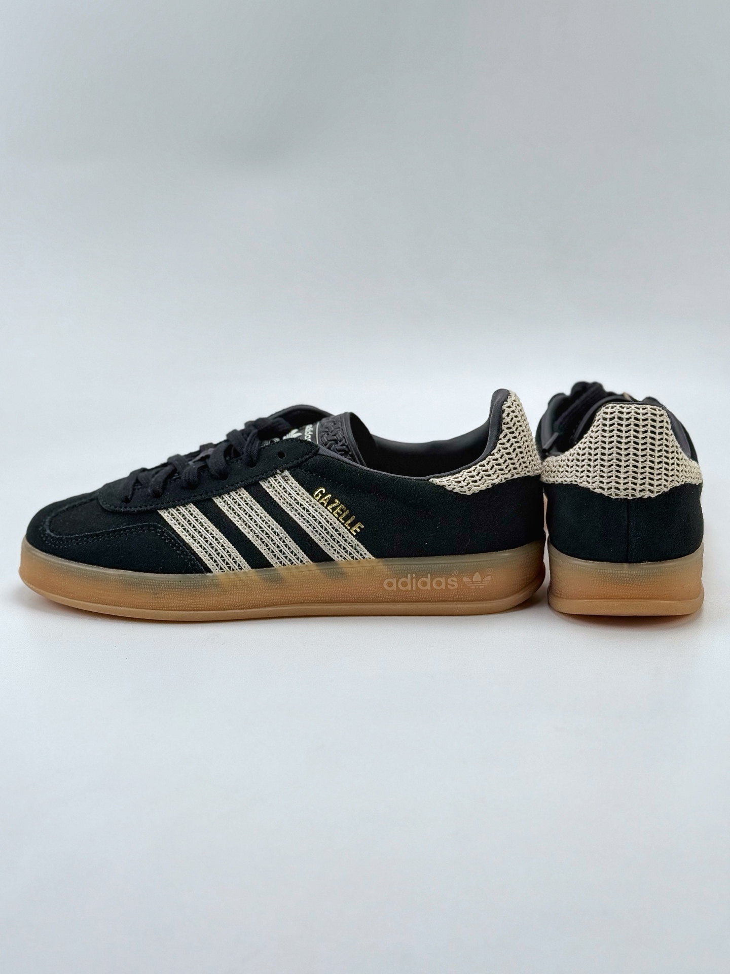 adidas Originals Gazelle INdoor 黑 三叶草休闲防滑耐磨低帮板鞋 JI2755