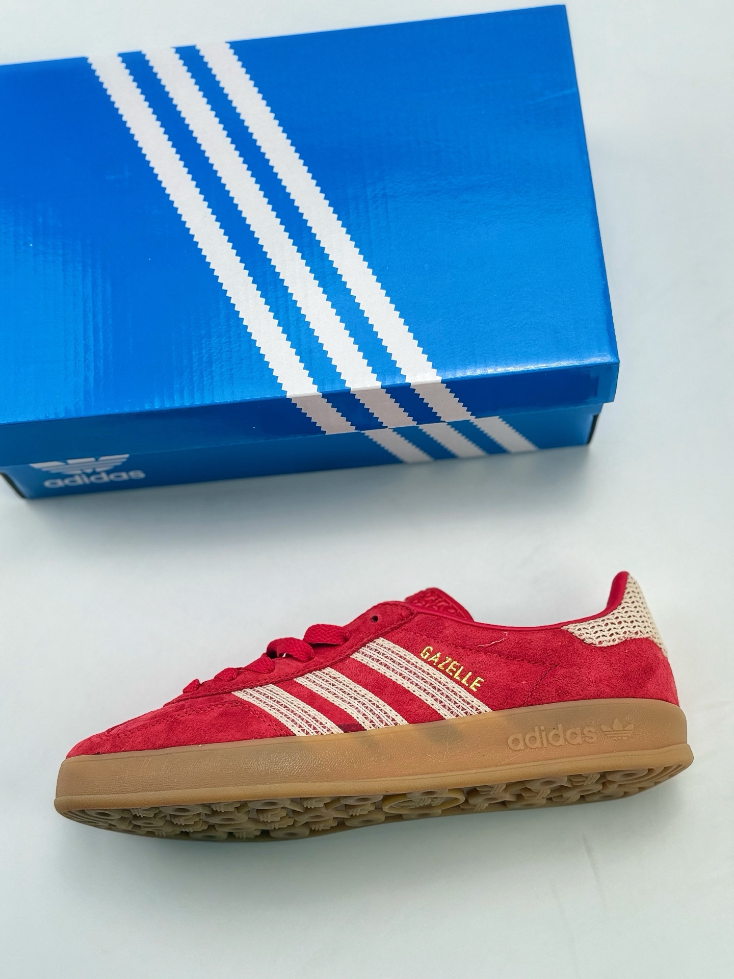adidas Originals Gazelle INdoor 红 三叶草休闲防滑耐磨低帮板鞋  JI2756
