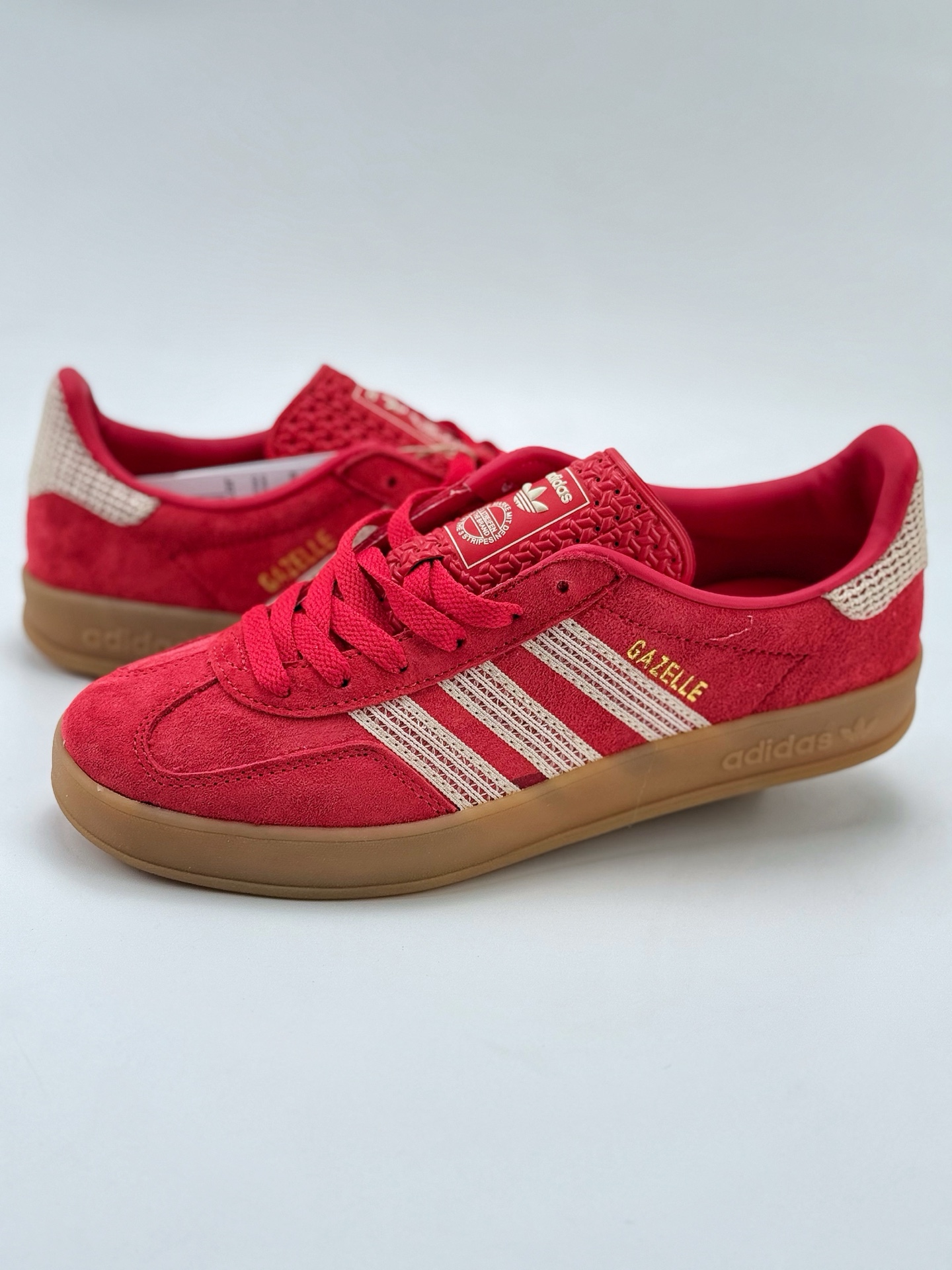 adidas Originals Gazelle INdoor 红 三叶草休闲防滑耐磨低帮板鞋  JI2756