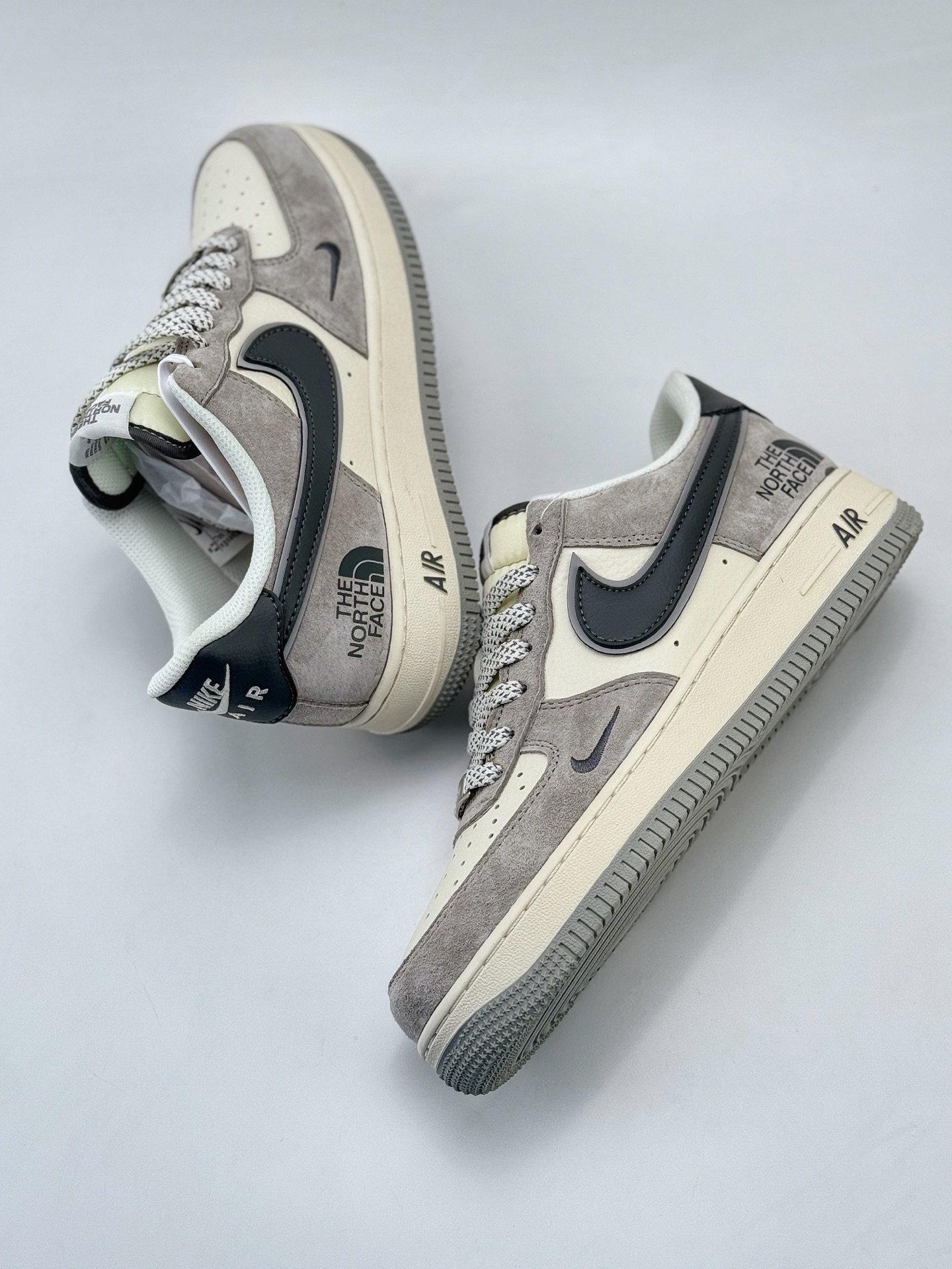 Nike Air Force 1 Low 07 x The North Face 灰白黑小钩满天星  XZ6188-760