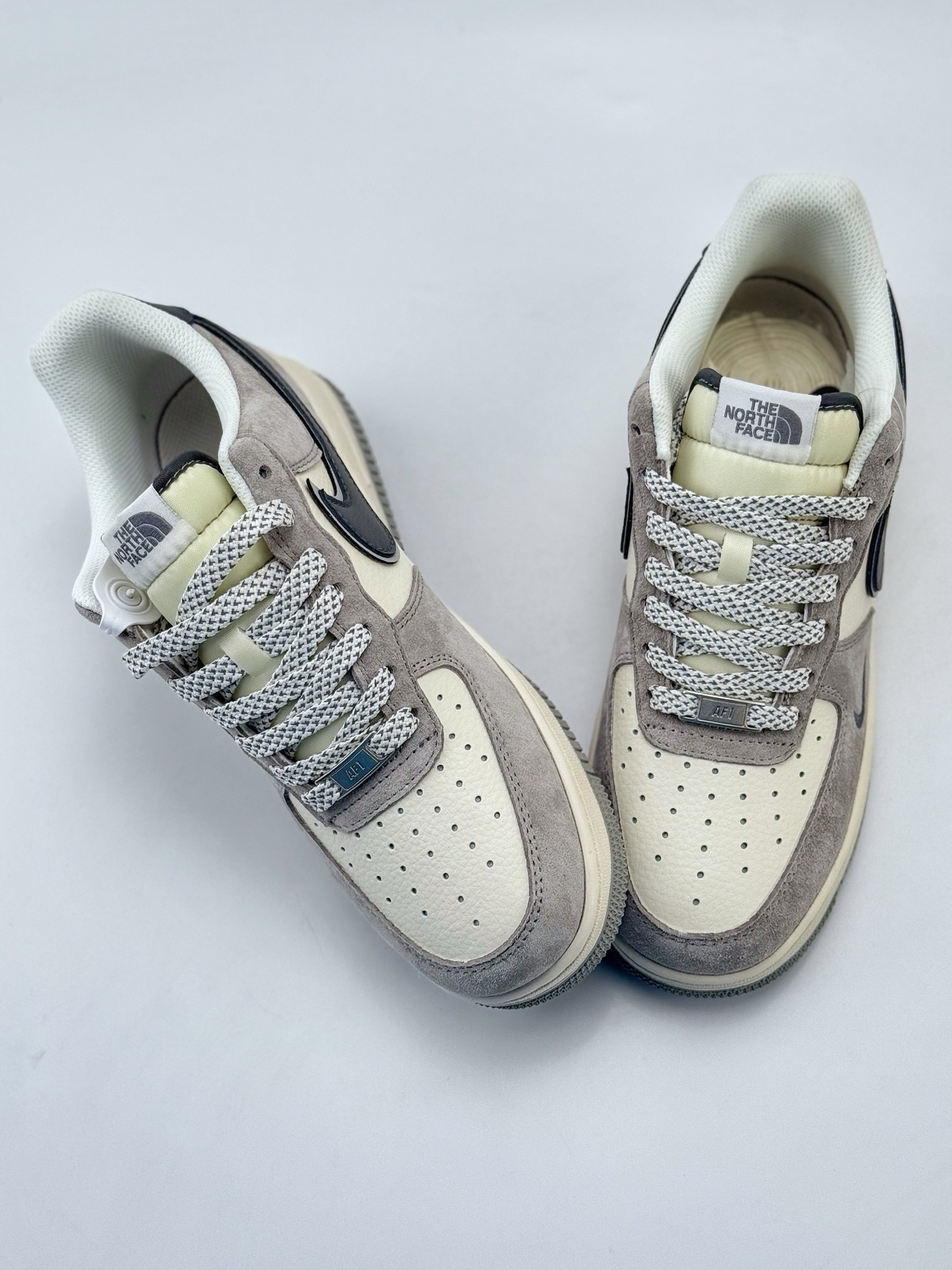 Nike Air Force 1 Low 07 x The North Face 灰白黑小钩满天星  XZ6188-760