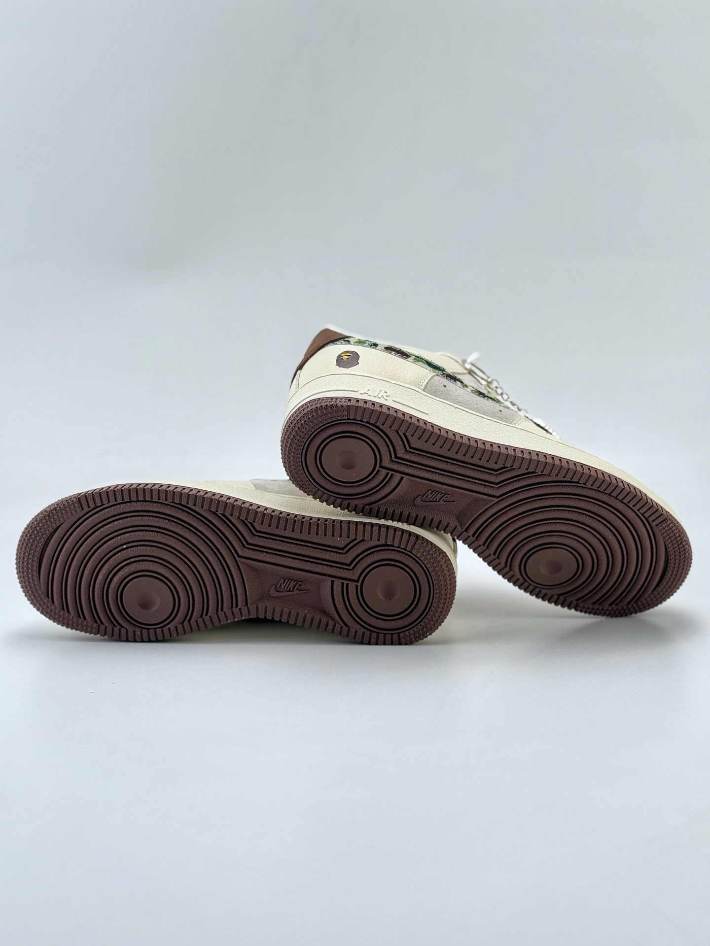 Nike Air Force 1 Low 07 x BAPE 白棕小钩 DF0188-030