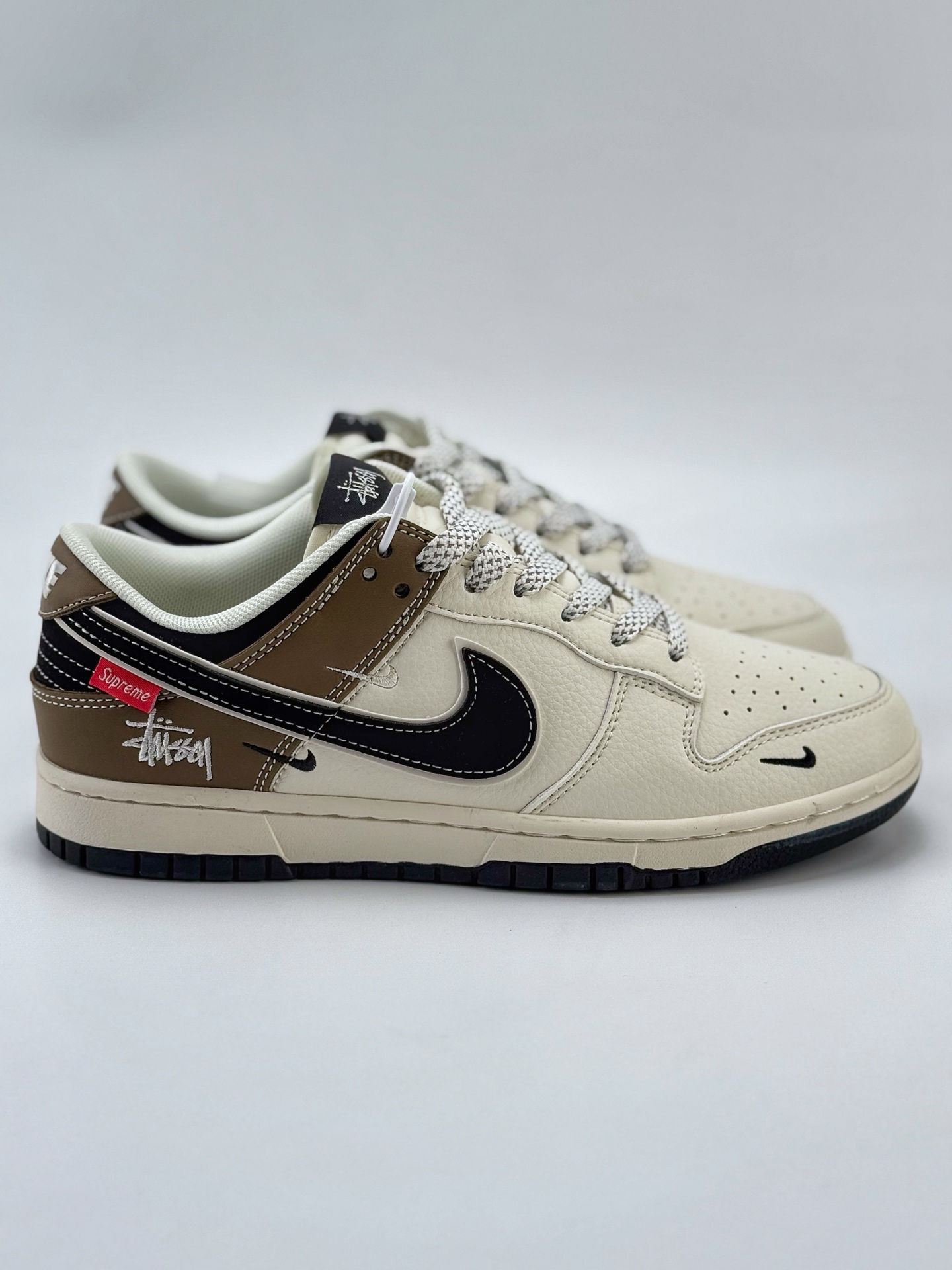 Nike SB Dunk Low x Stussy x Supreme 白棕黑三小钩满天星 XS6089-502
