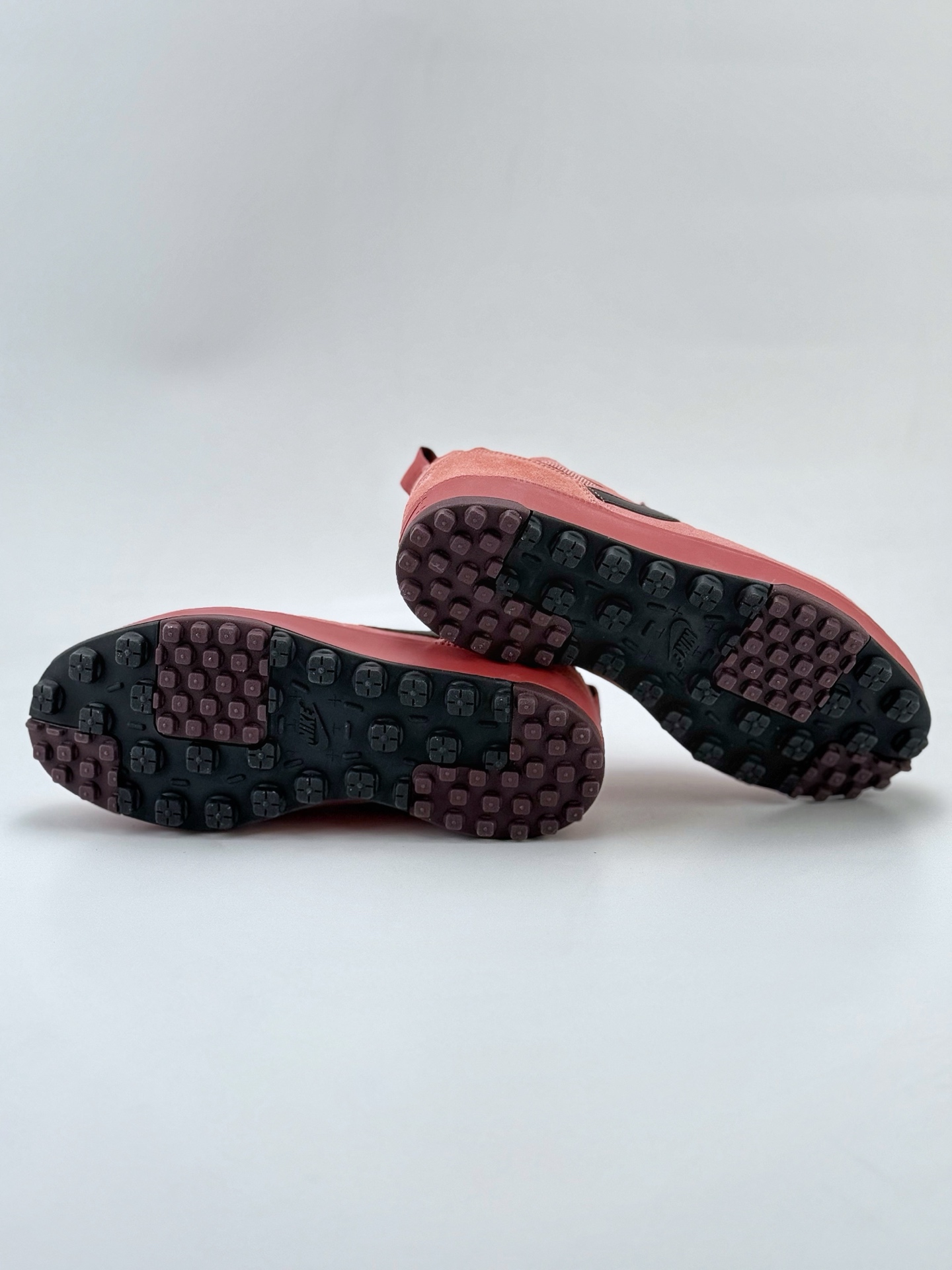180 Nike 耐克 C1TY Trainers 城市训练系列低帮经典复古休闲运动鞋 FZ3863-600