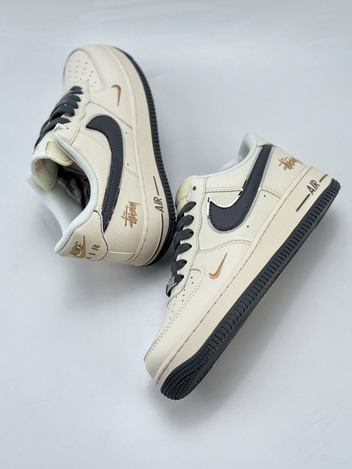 Nike Air Force 1 Low 07 x Stussy 白蓝金小钩  XZ6188-705