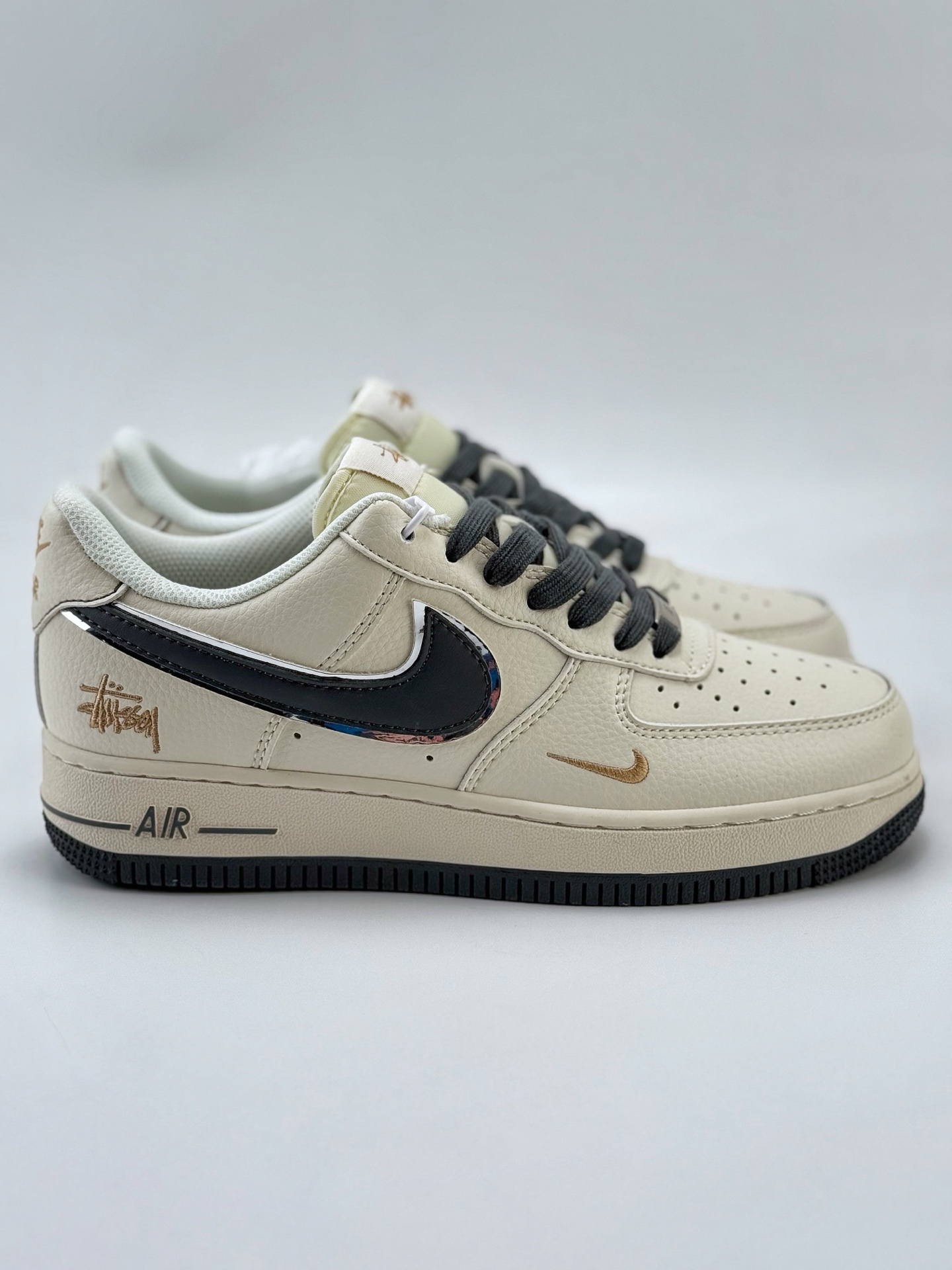 Nike Air Force 1 Low 07 x Stussy 白蓝金小钩  XZ6188-705
