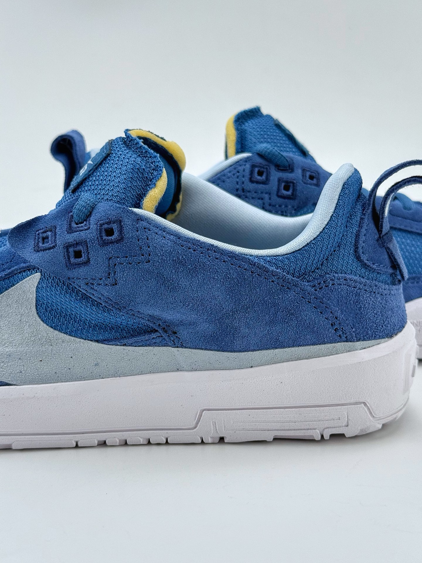 180 NIKE SB DAY ONE 蓝  FN4210-400