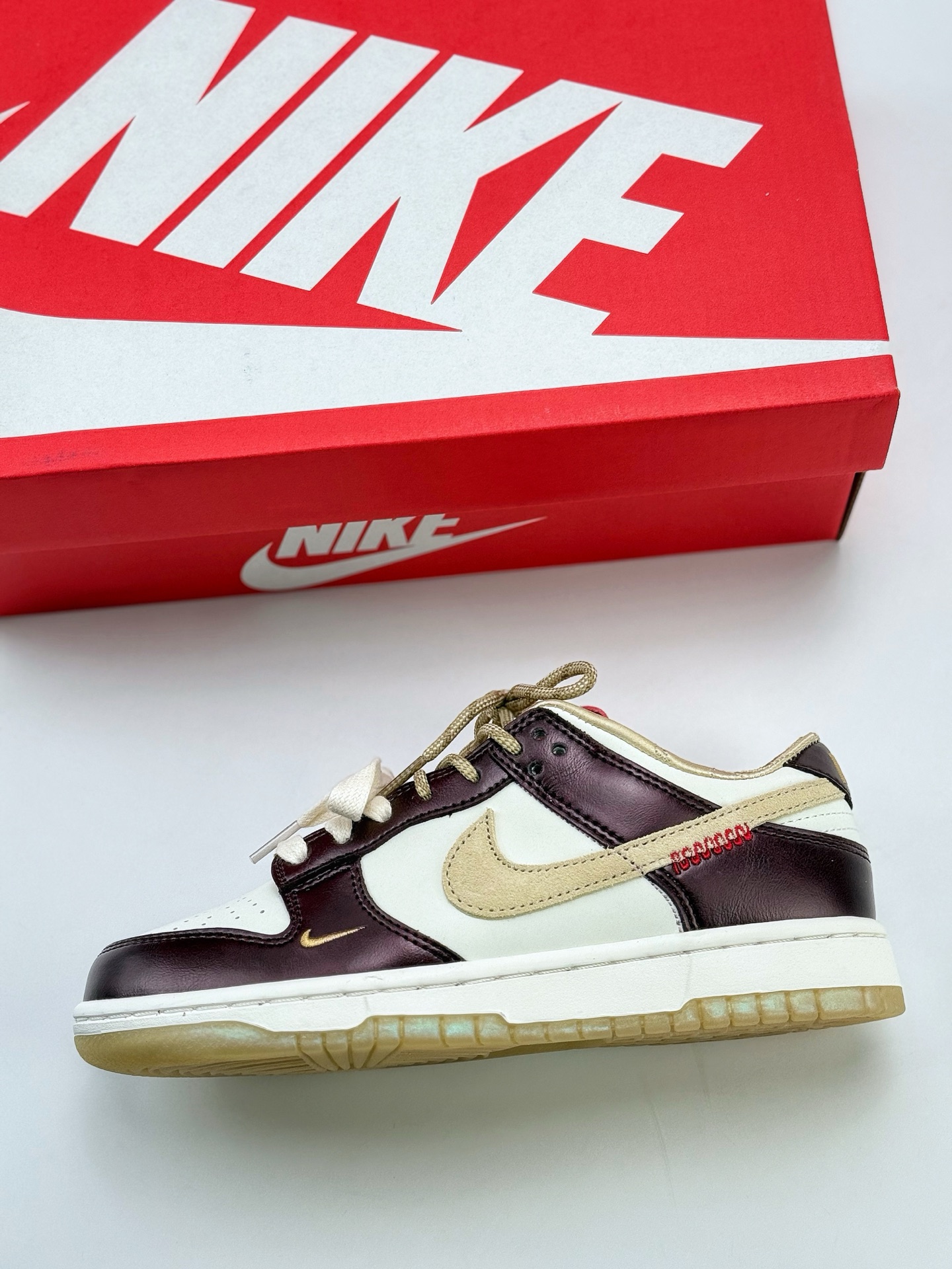 200 Nike SB Dunk Low CNY ”Year Of The Snake” LX CN 中国年 蛇年 白金红 HV5991-171