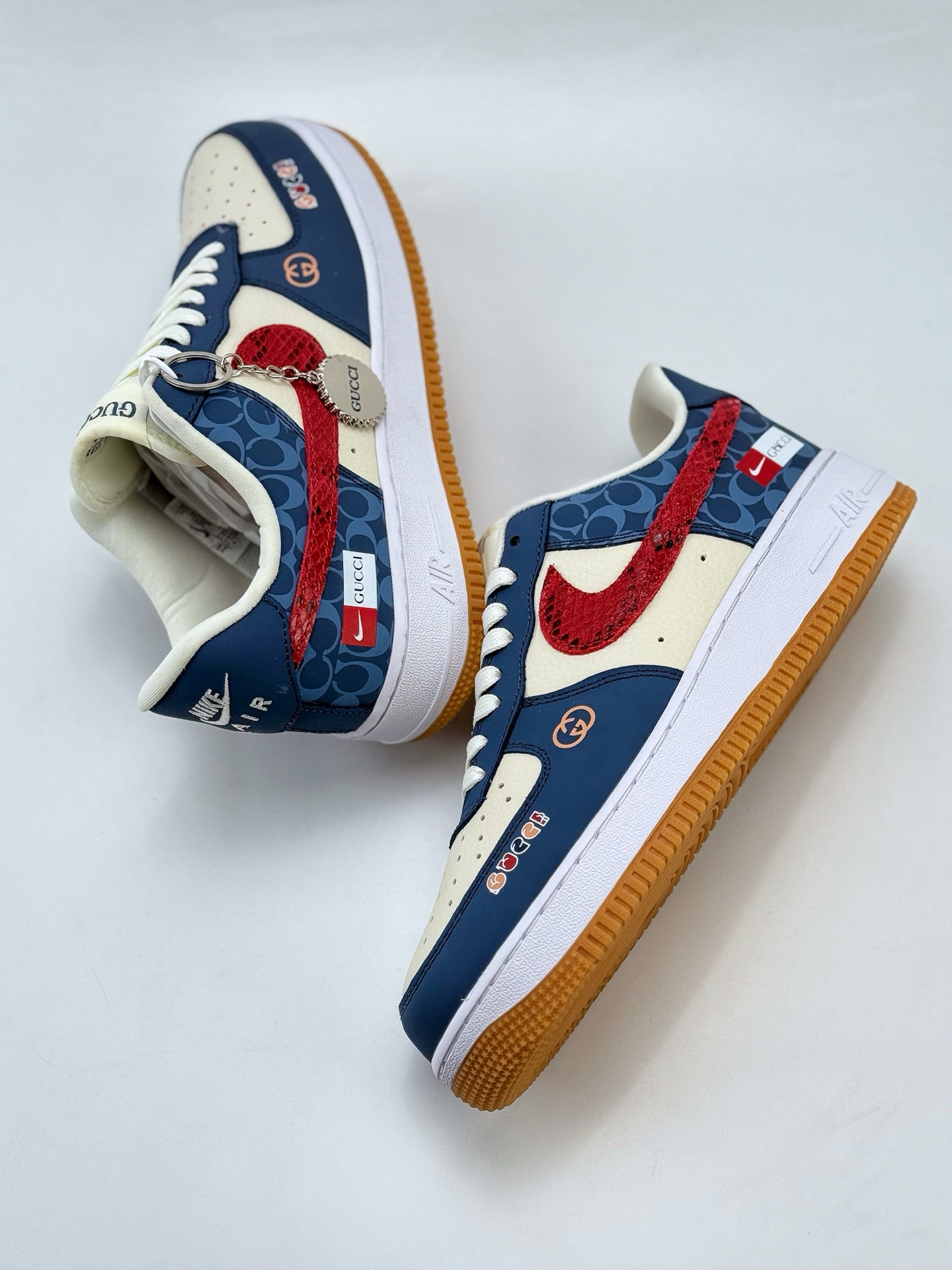260 Nike Air Force 1 Low 07 x GUCCI 白蓝红  DF0188-039