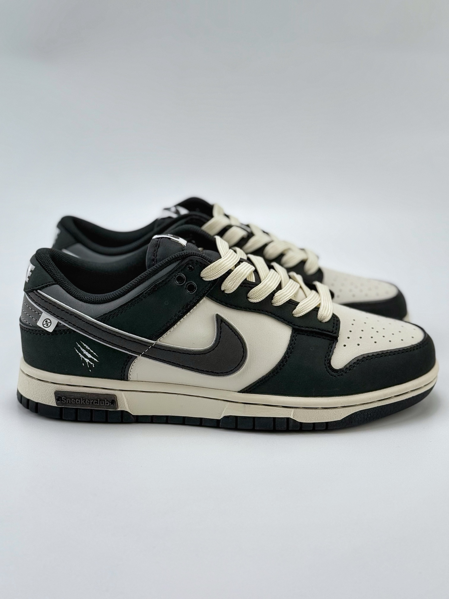 Nike SB Dunk Low 兽痕 黑白  BW1220-008