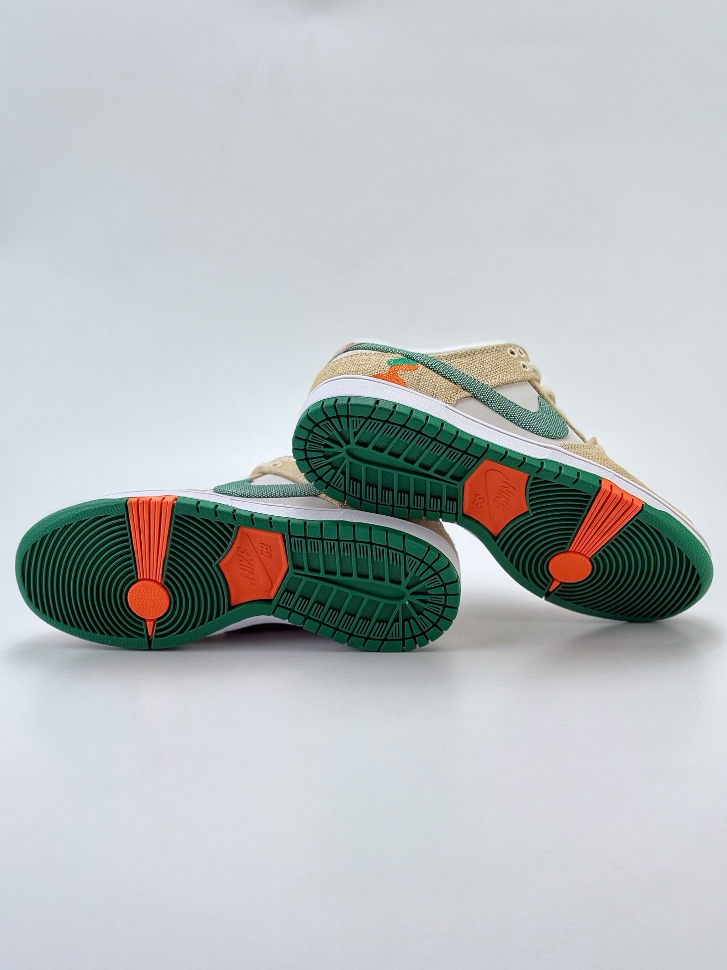 Nike SB Dunk Low x Jarritos ”Phantom and Malachite” 汽水 撕撕乐 米白 FD0860-001