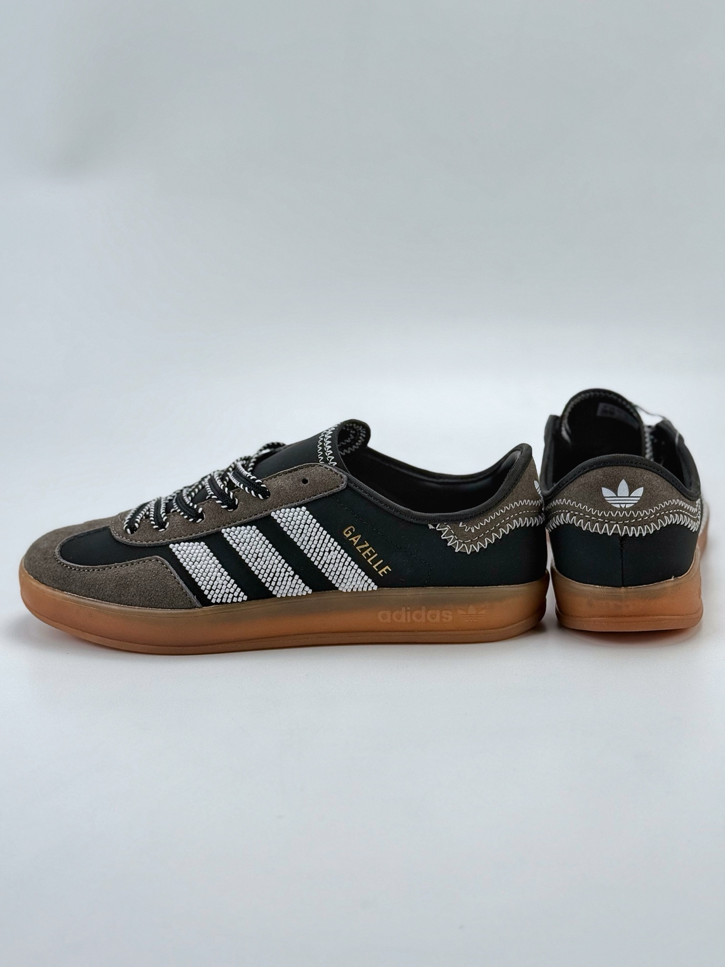 200 adidas Originals Gazelle x CLOT BY EC 黑棕 三叶草休闲防滑耐磨低帮板鞋 IH3731