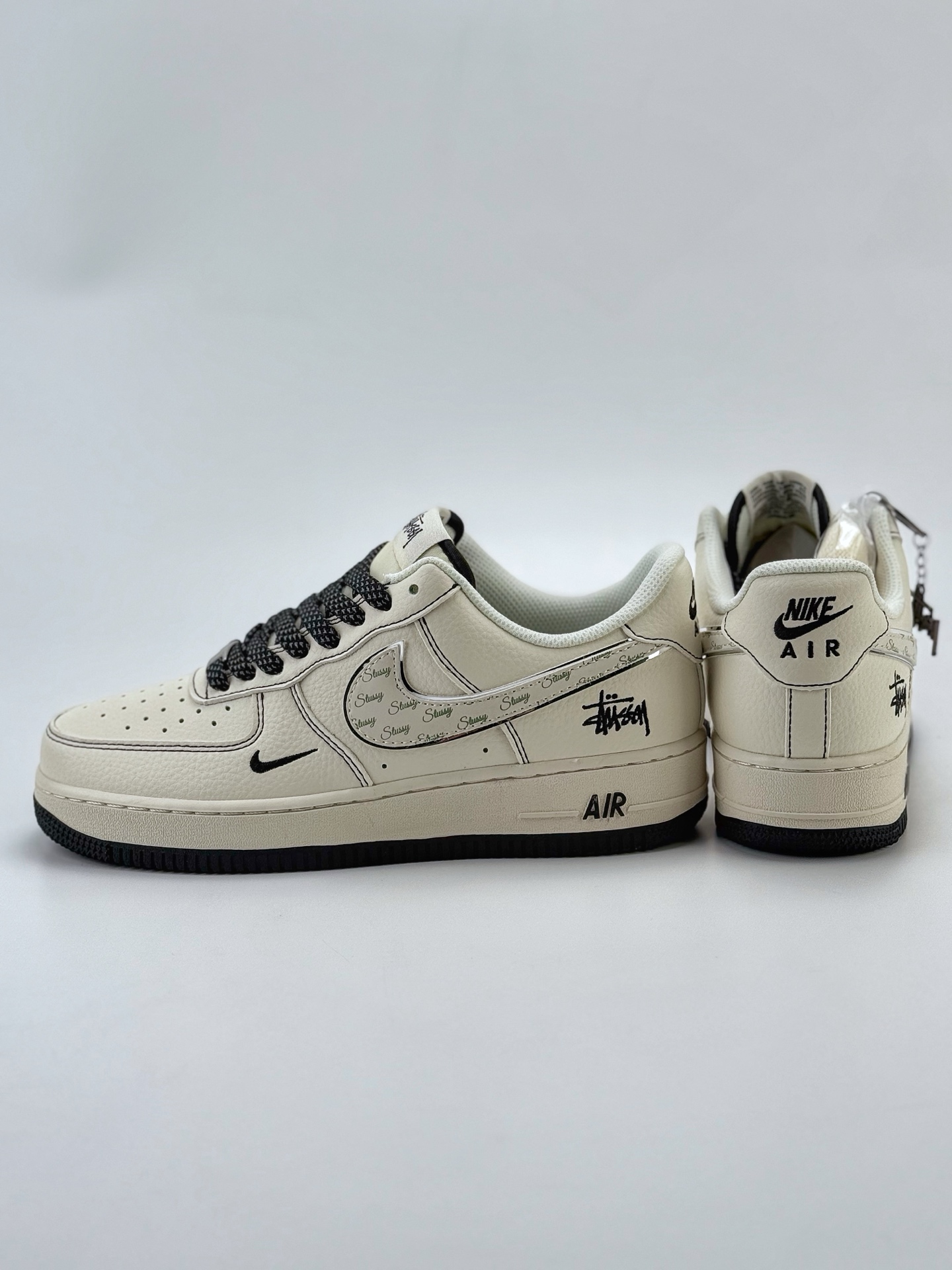 Nike Air Force 1 Low 07 x Stussy 白黑小钩满天星 HH7518-040