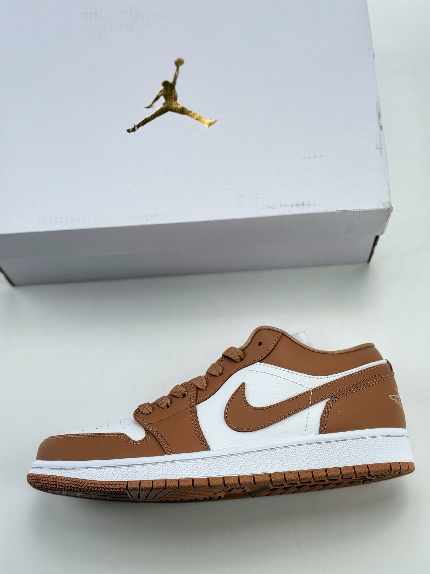 220 外贸版 Air Jordan 1 Retro Low 白棕  DC0774-202