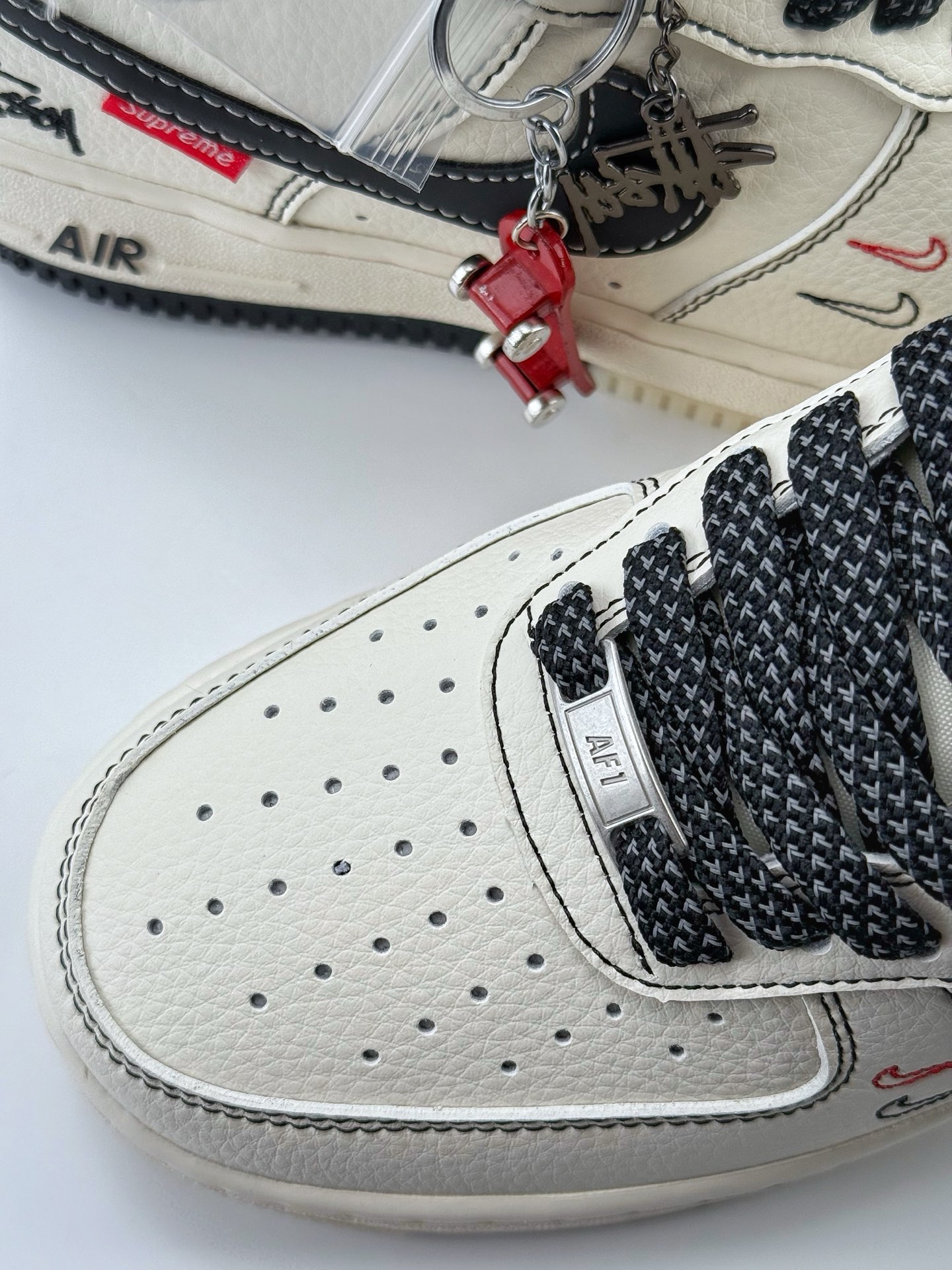 260 Nike Air Force 1 Low 07 x Stussy x Supreme 白黑红双小钩满天星  HH7518-036